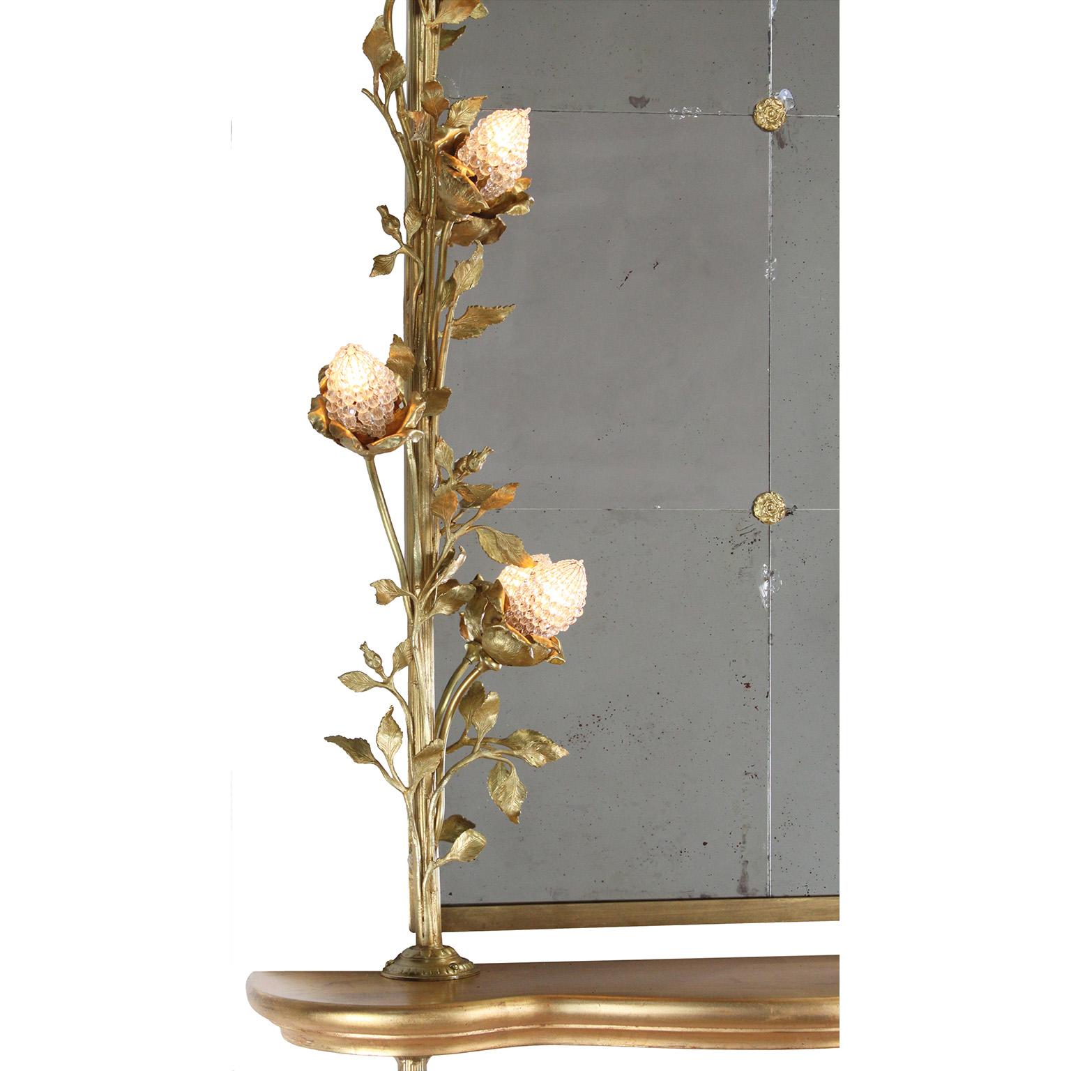Französische Belle Époque Konsole und Spiegel aus vergoldetem Metall und Giltwood mit Blumenranken im Angebot 1