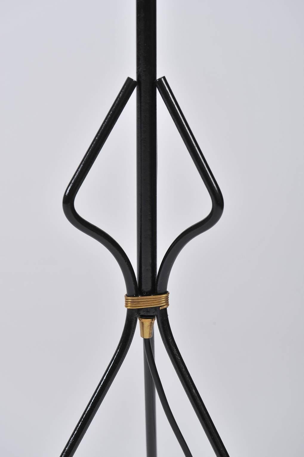 French Black Iron 1950s Floor Lamp In Good Condition In London, GB