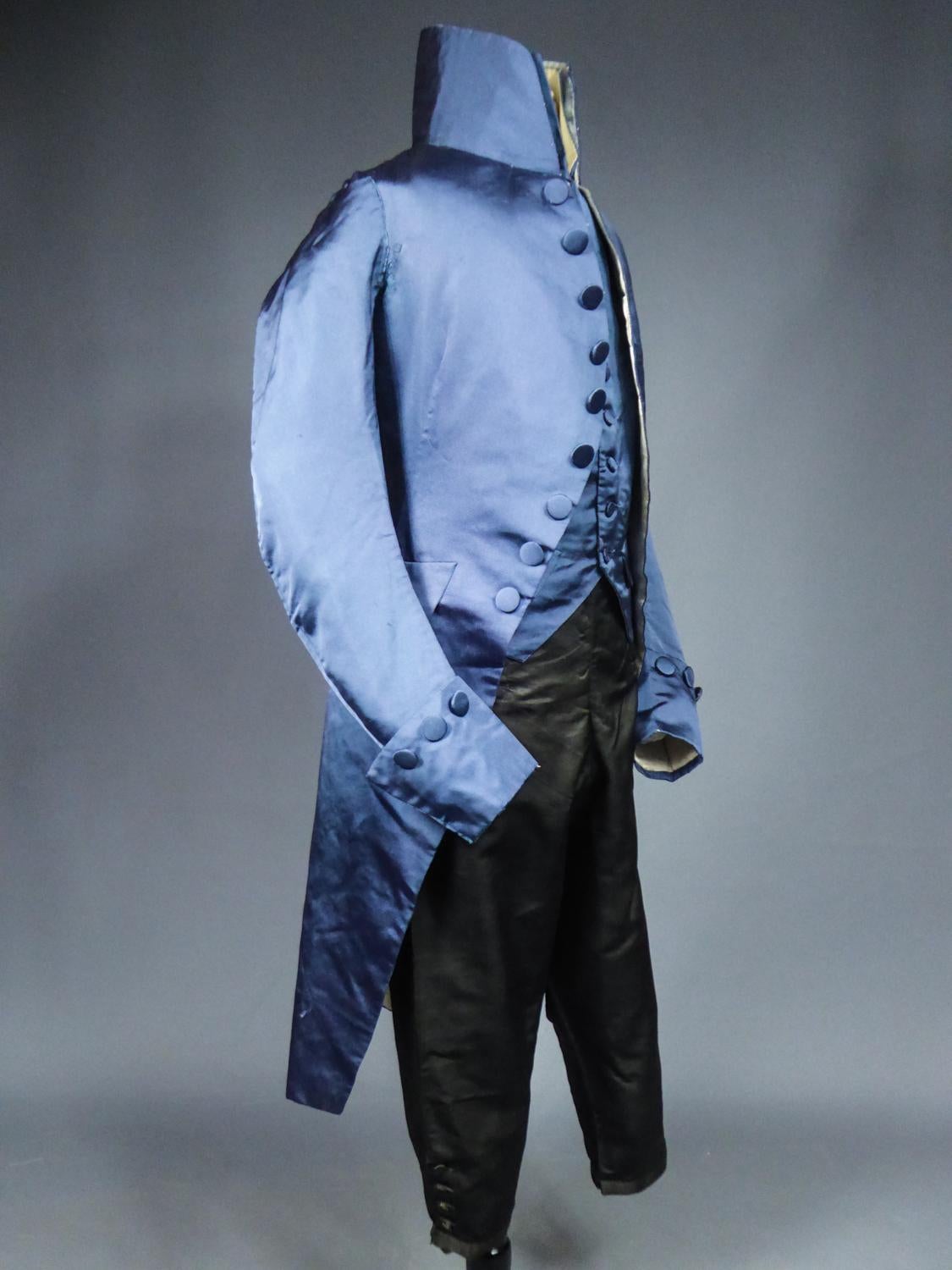  A French Blue Silk Habit de Ville Complete Frock Coat - Napoleonic Period 1805 7