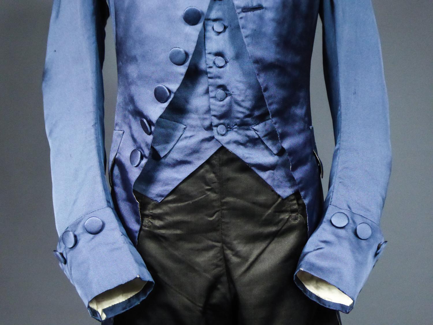  A French Blue Silk Habit de Ville Complete Frock Coat - Napoleonic Period 1805 8