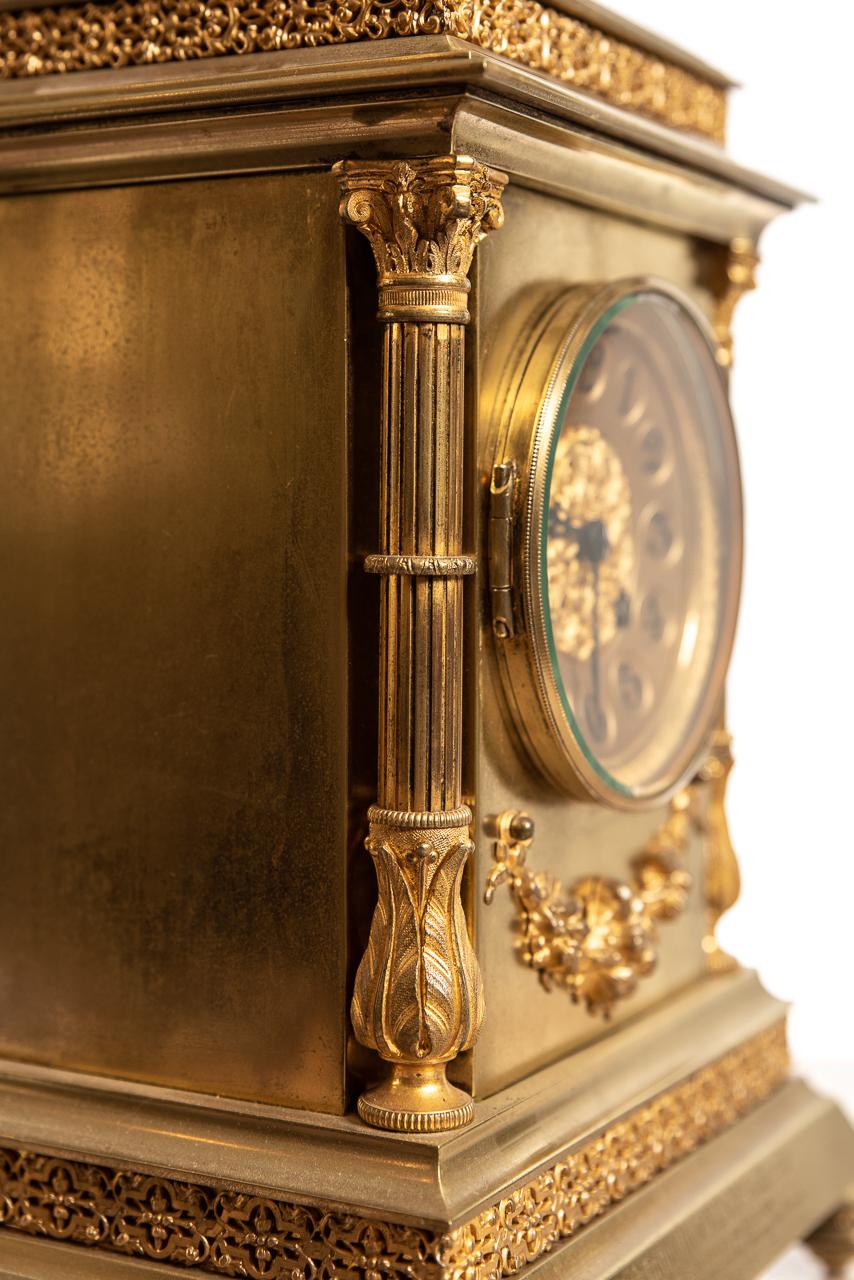 Late Victorian French Brass 8 Day Mantel Clock by Vincent & Cie, circa 1860 For Sale