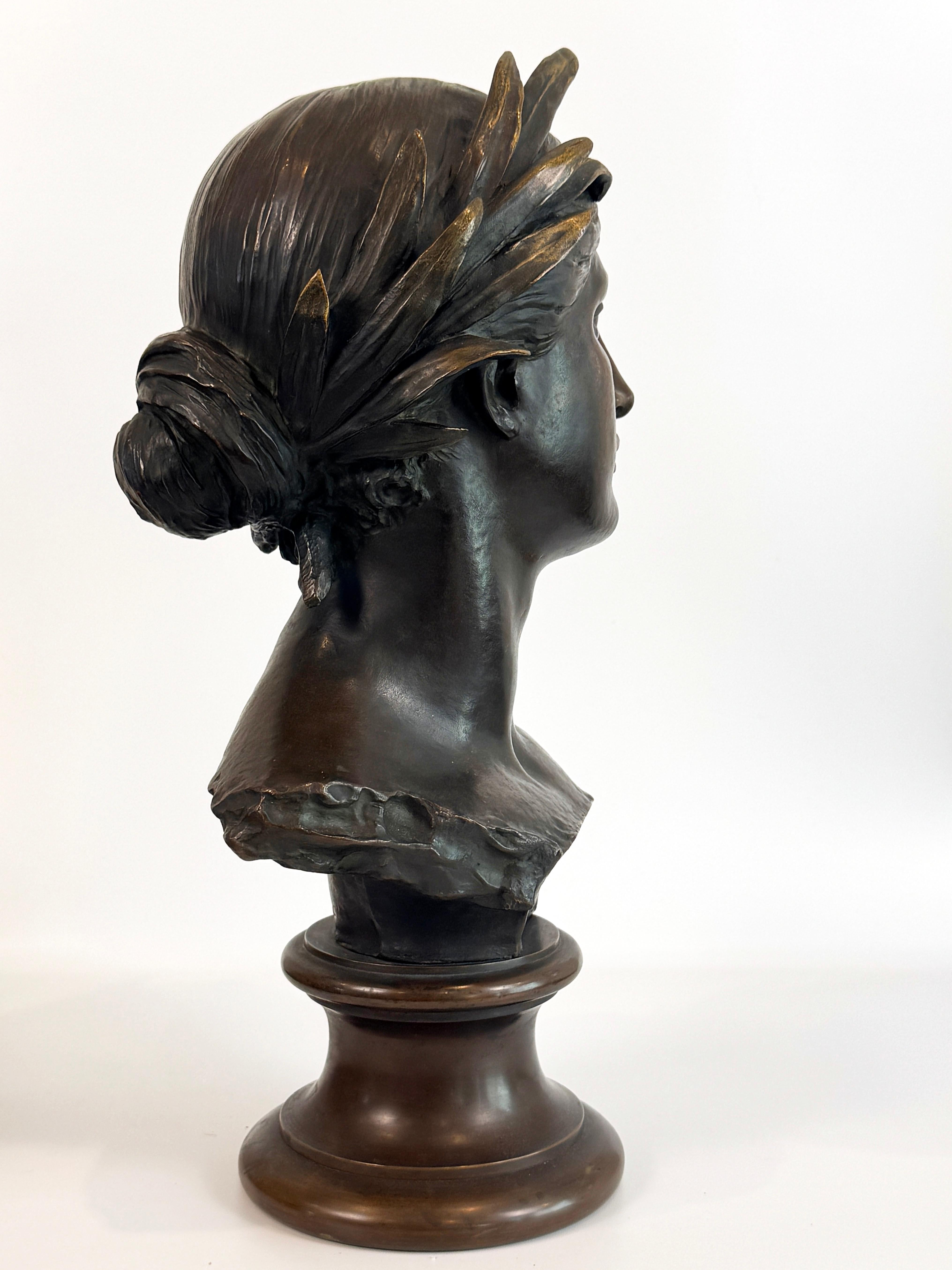 Busto di bronzo francese di donna classica In condizioni buone in vendita a Philadelphia, PA