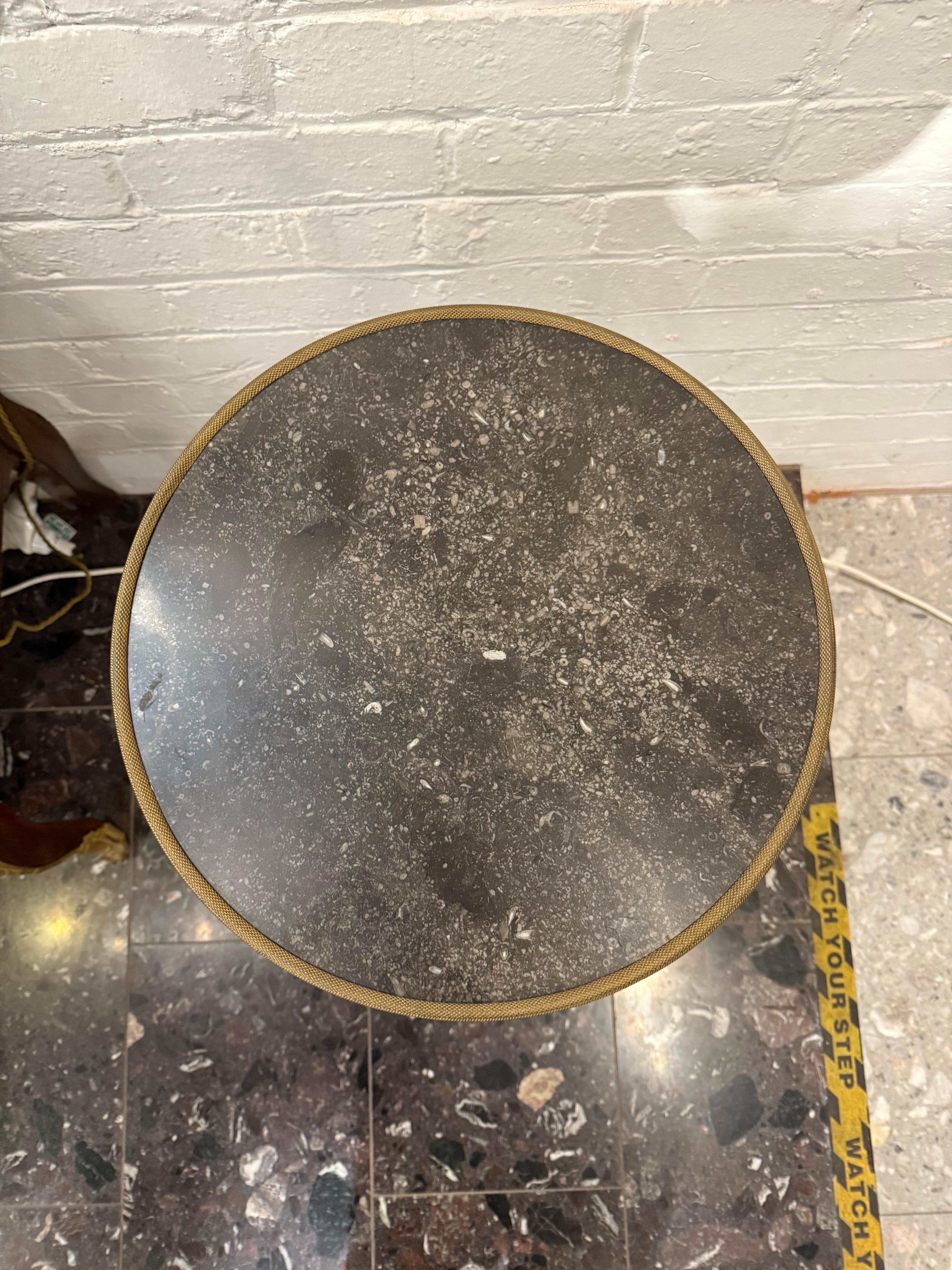 Neoclassico Gueridon francese in bronzo, XIX secolo in vendita
