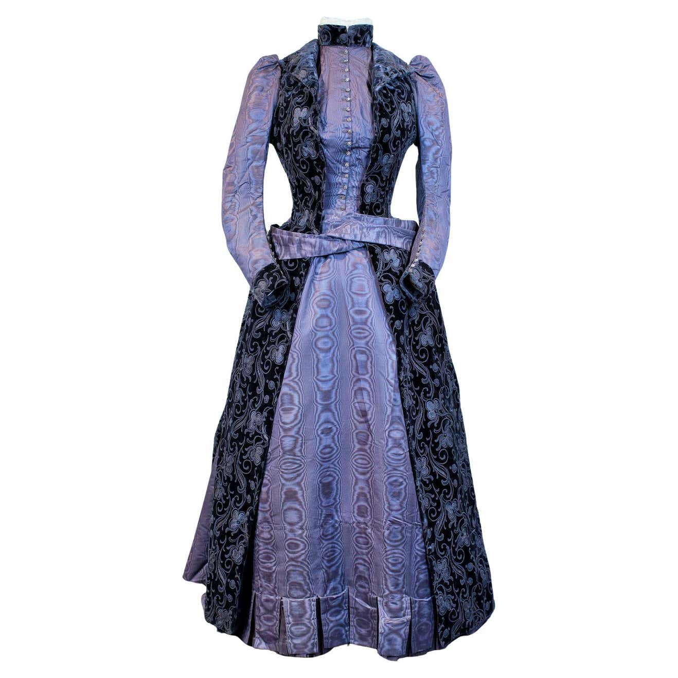 A French bustle cage day Dress in silk moire and purple chiseled velvet ...