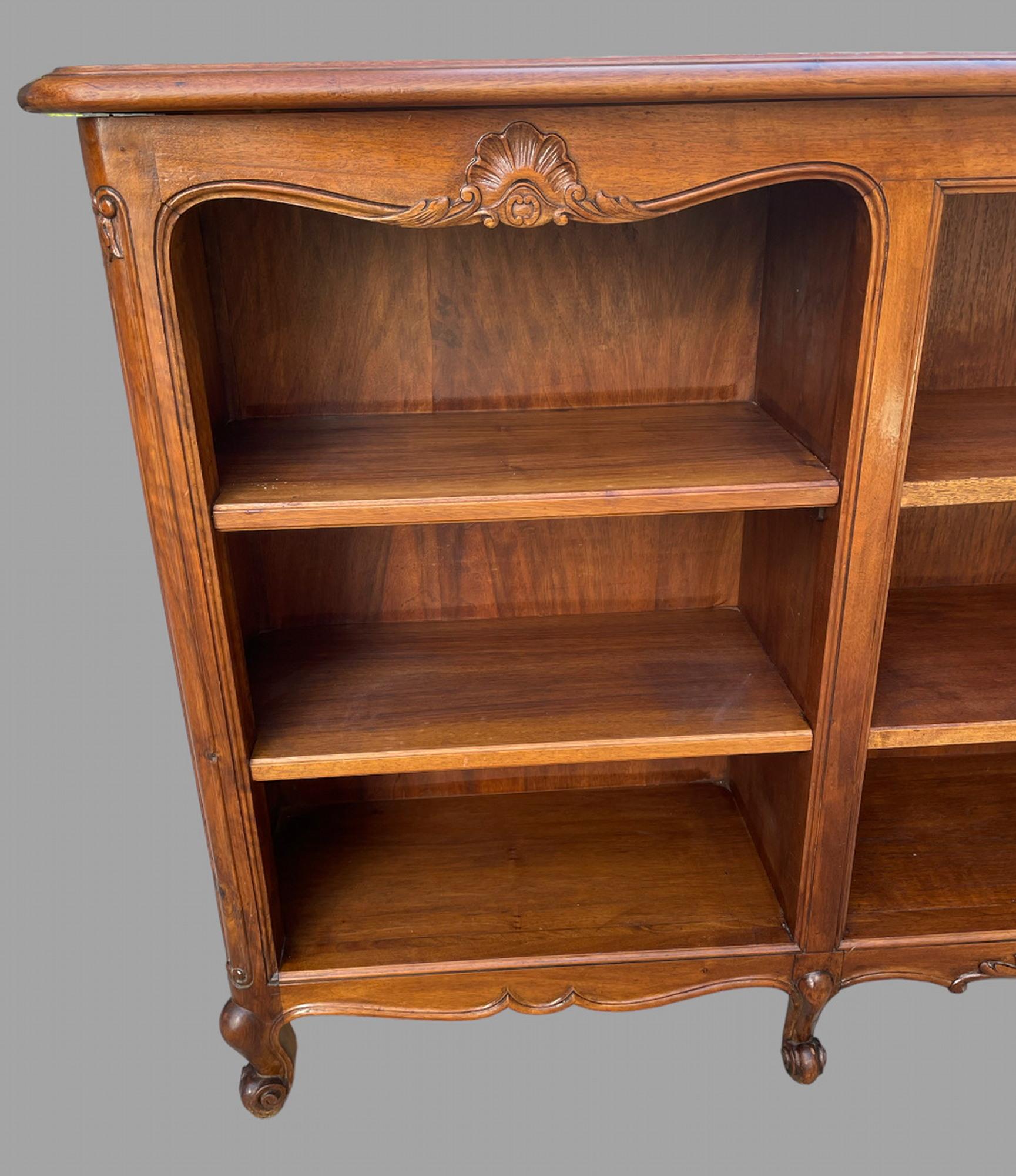 Chêne Bibliothèque ouverte en chêne français vers 1920