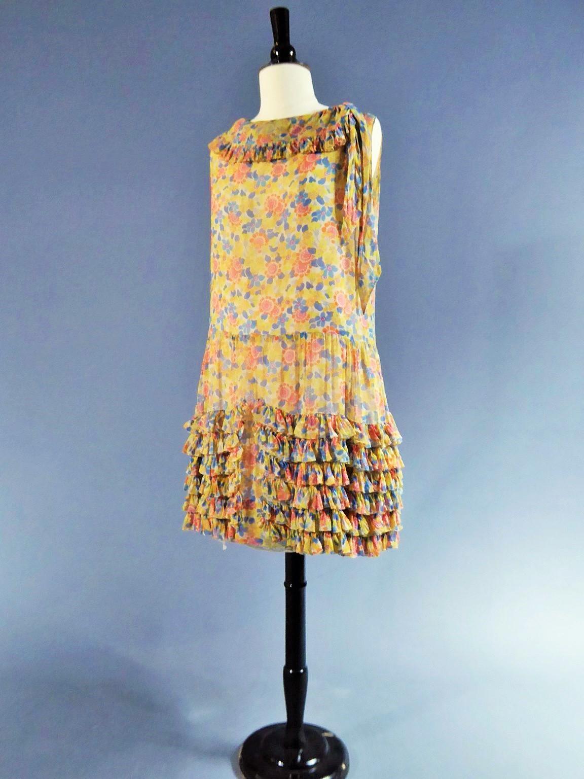A French Callot Soeurs Couture Summer dress - Art Deco Period Circa 1925 For Sale 6
