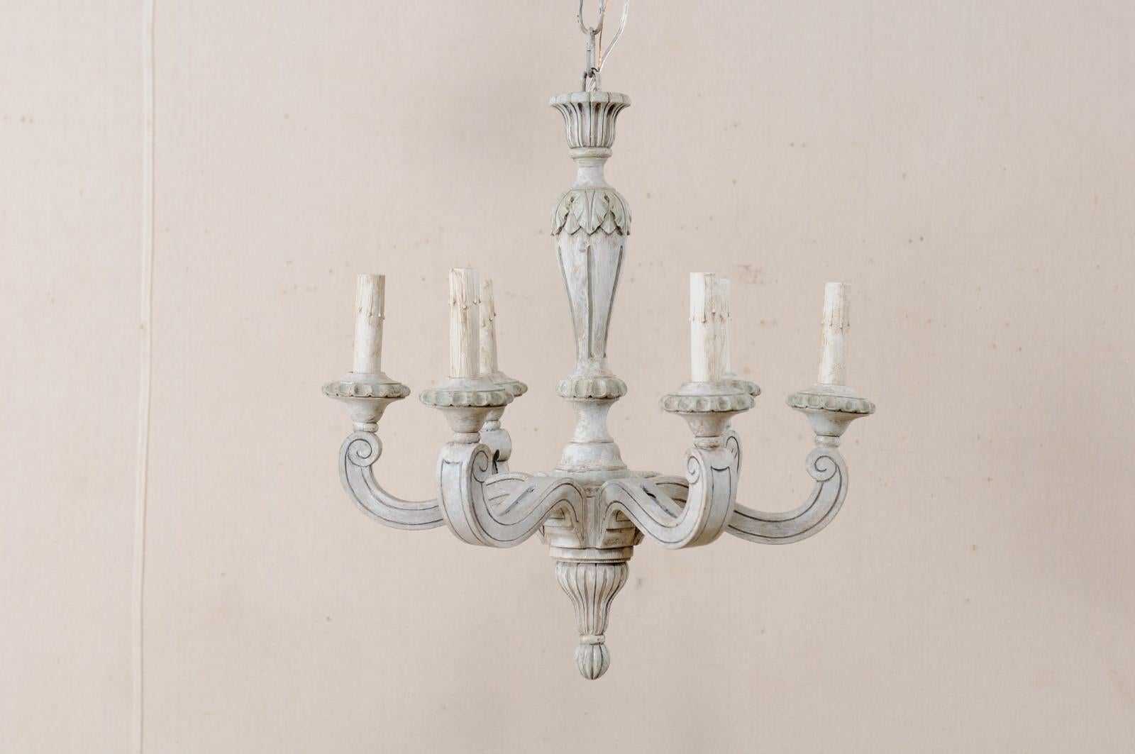 French Carved and Painted Wood Chandelier in Pale Gray, Mid-20th Century 1