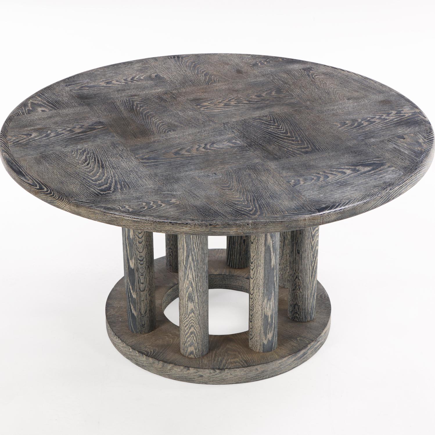 Mesa de comedor redonda francesa de roble cerámico, c. 1970. en Bueno estado para la venta en Philadelphia, PA
