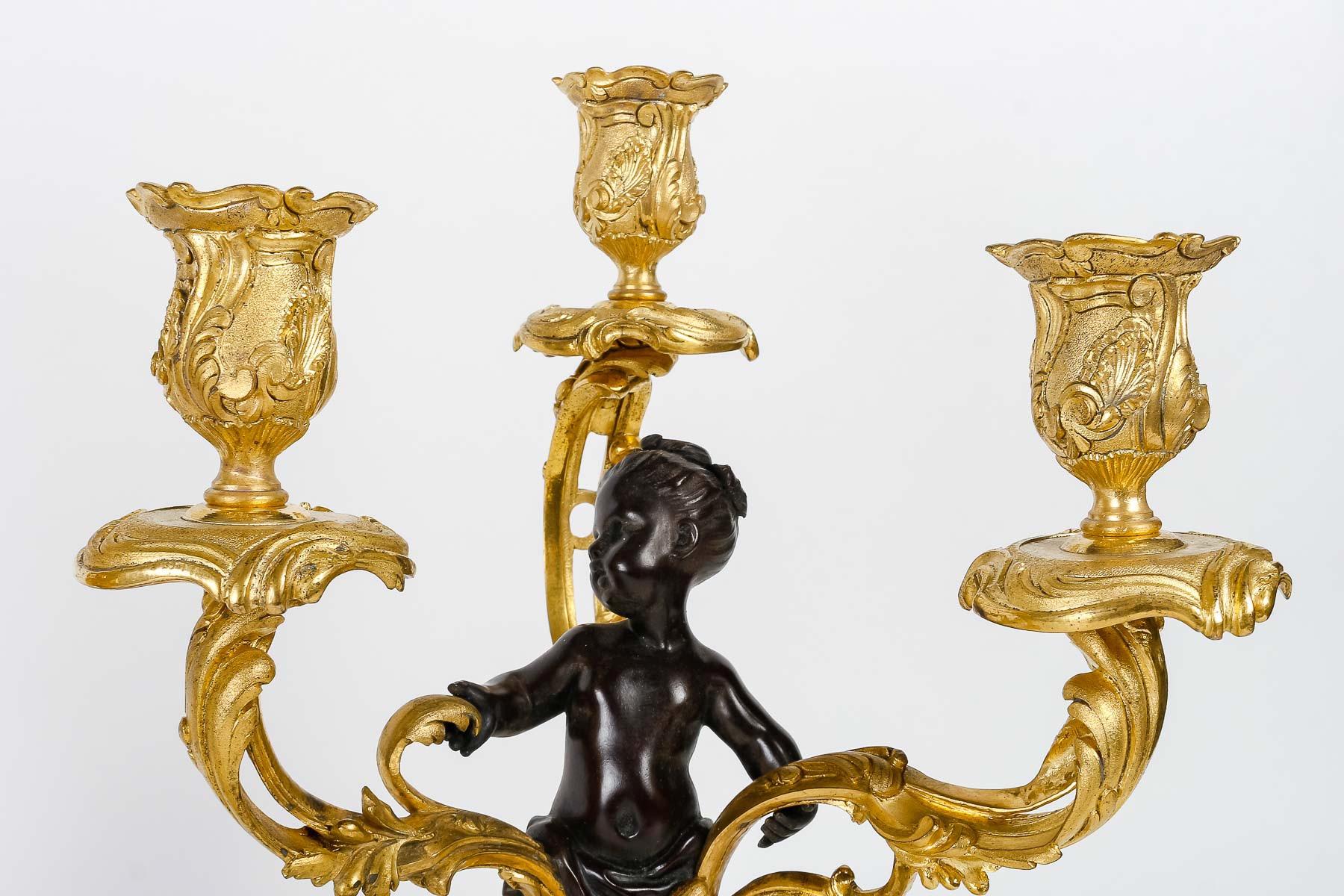 A French ‘Chariot’ Three-pieces Clock Garniture attributed to F.Linke circa 1890 For Sale 4