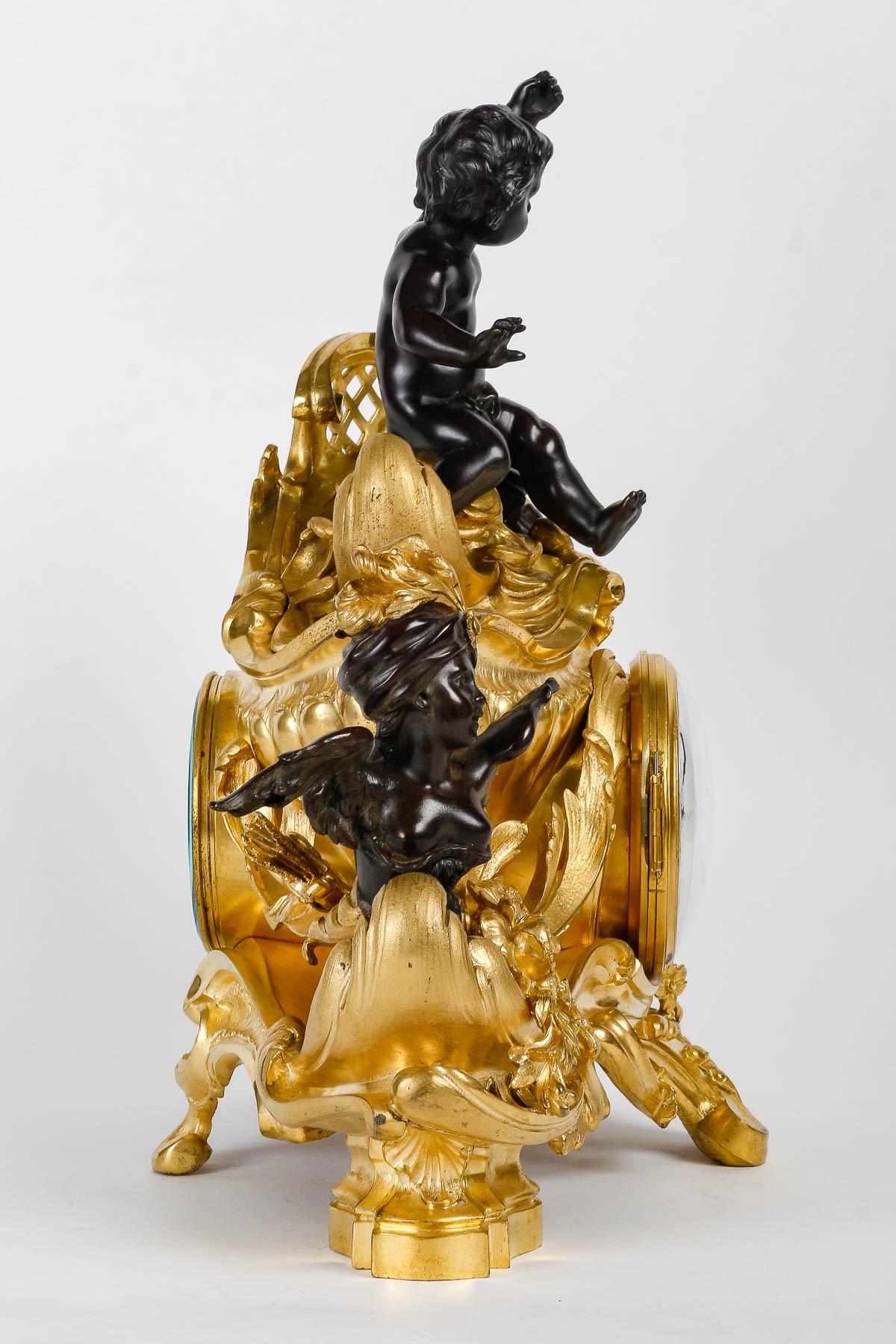 Late 19th Century A French ‘Chariot’ Three-pieces Clock Garniture attributed to F.Linke circa 1890 For Sale