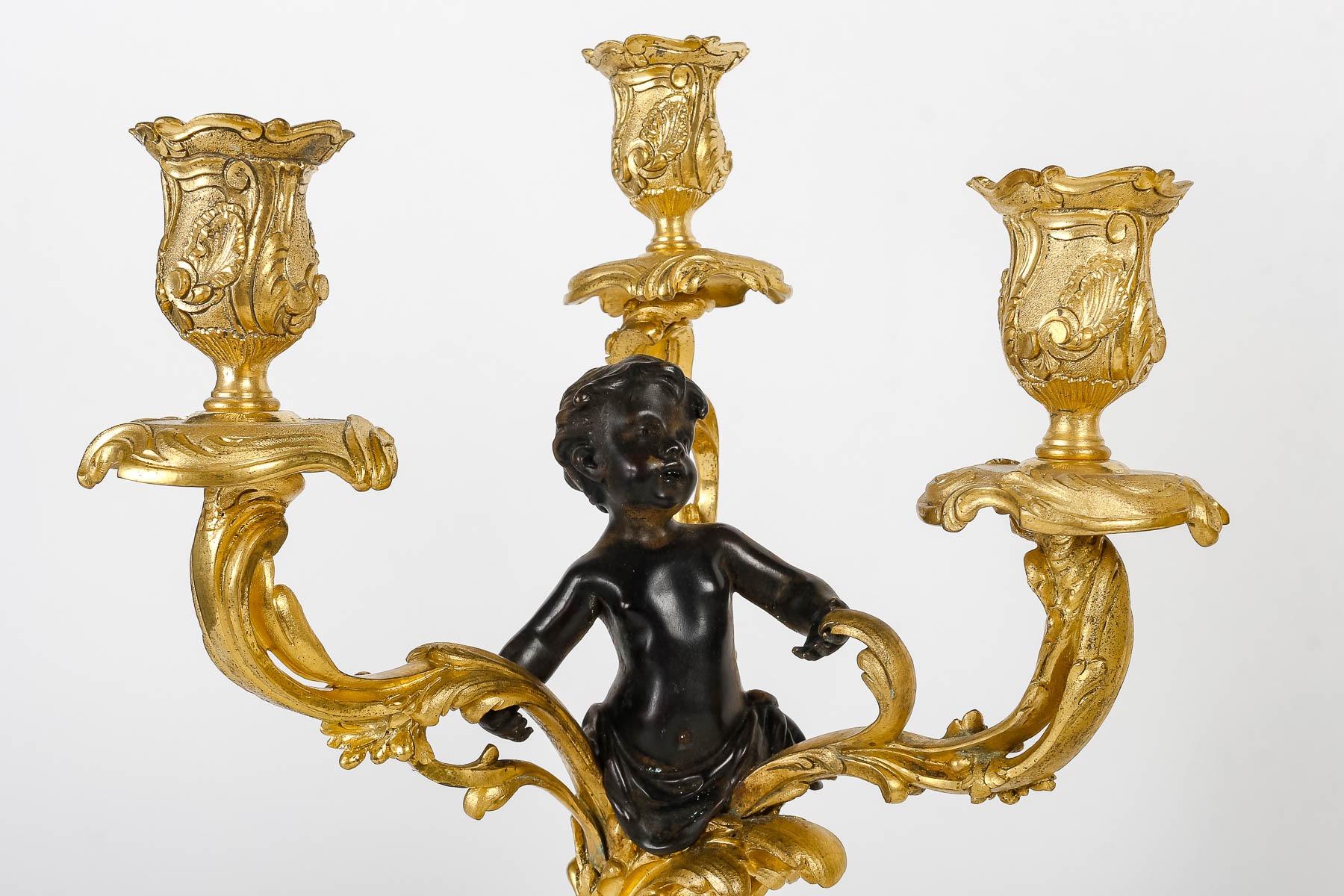 A French ‘Chariot’ Three-pieces Clock Garniture attributed to F.Linke circa 1890 For Sale 2