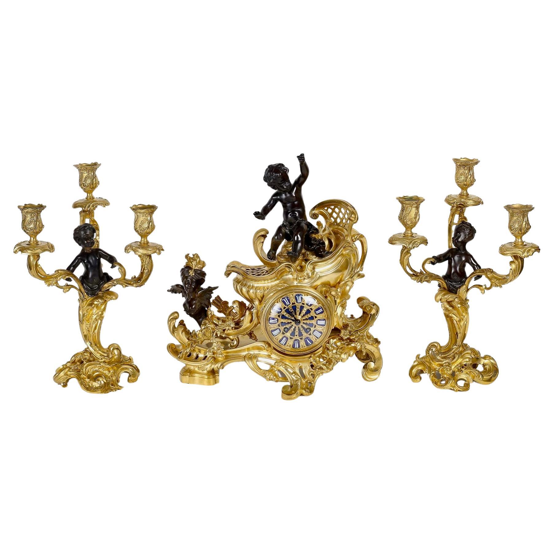 A French ‘Chariot’ Three-pieces Clock Garniture attributed to F.Linke circa 1890 For Sale