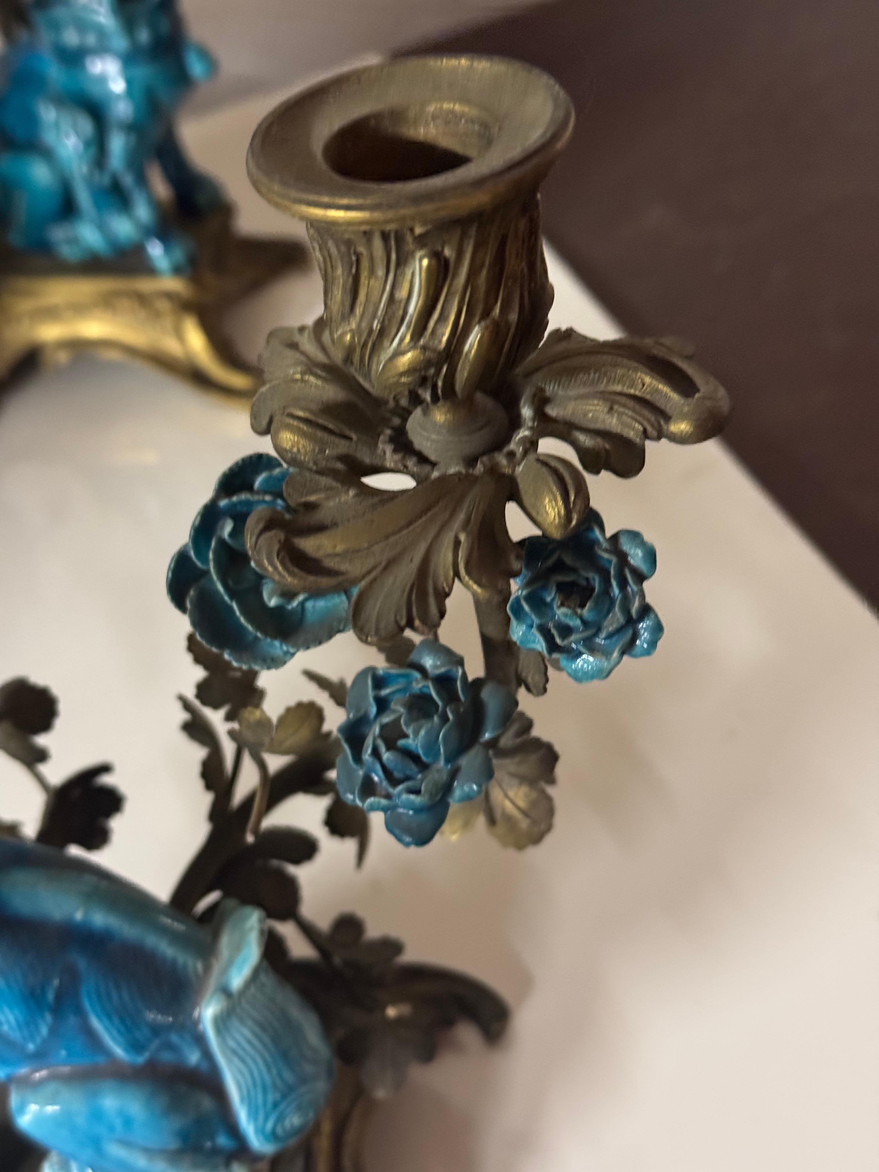 European A french chinoiserie style three pieces gilt bronze and porcelain For Sale