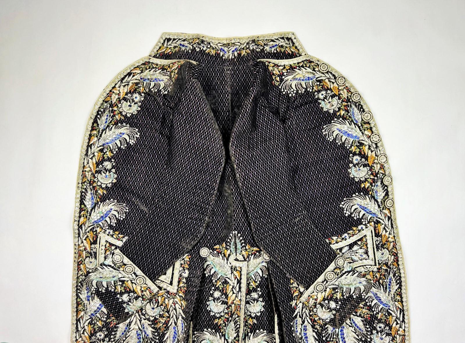 Nero Abito e pantaloni da cerimonia della corte francese con una prestigiosa provenienza, CIRCA 1810 in vendita