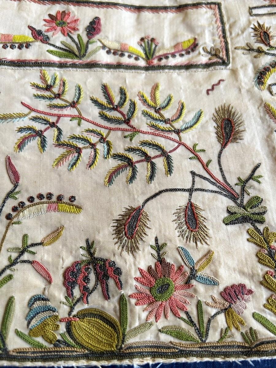 A French court waistcoat in embroidered taffeta with exotic decoration C. 1785 For Sale 7