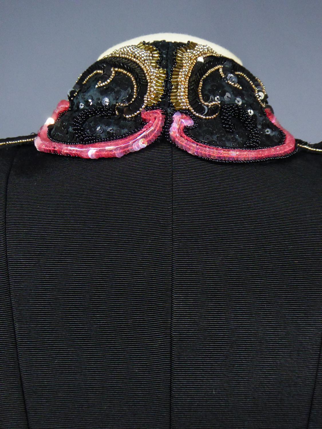 Una giacca da bar francese di alta moda con perline e paillettes ricamate CIRCA 1950 in vendita 5