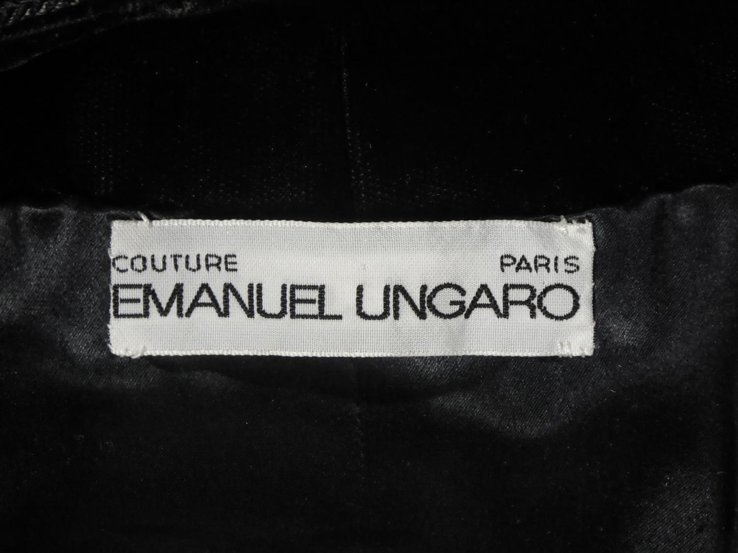 Noir Emanuel Ungaro - Petite robe noire de haute couture française, numéro 4383-10-76, circa 1976 en vente