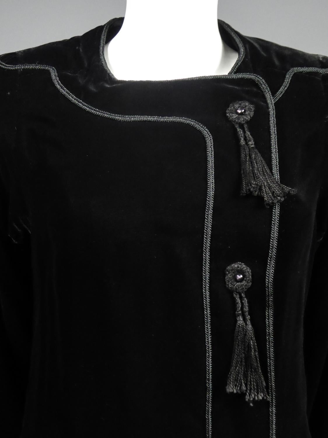 Emanuel Ungaro - Petite robe noire de haute couture française, numéro 4383-10-76, circa 1976 en vente 1