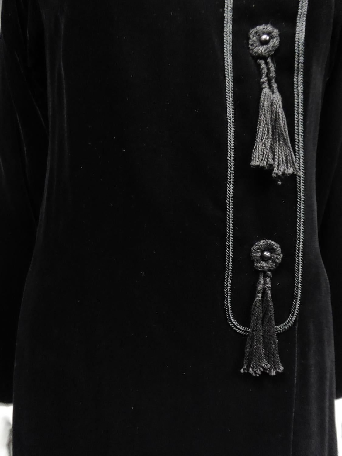 Emanuel Ungaro - Petite robe noire de haute couture française, numéro 4383-10-76, circa 1976 en vente 3