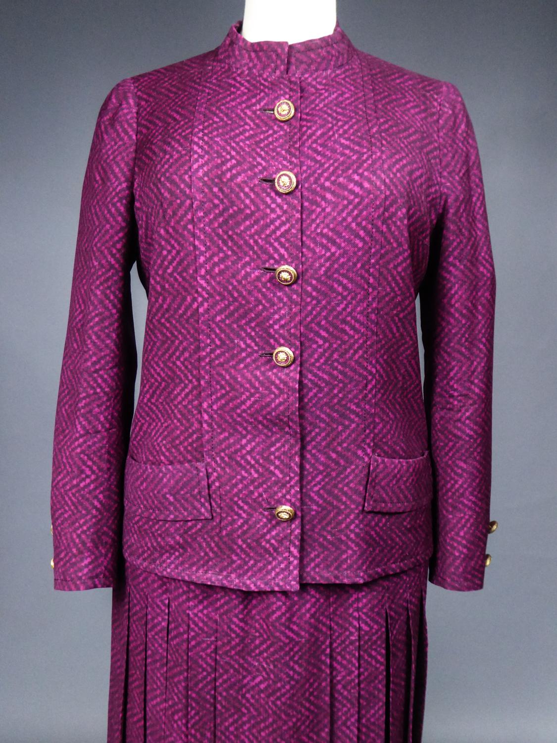 Donna Gonna e giacca Chanel in seta Couture francese numero 60423 e 60422 C. 1980 in vendita