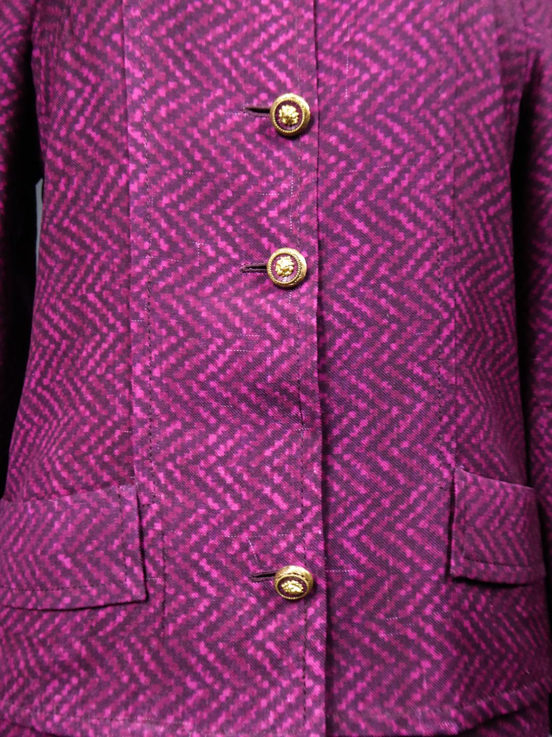 Gonna e giacca Chanel in seta Couture francese numero 60423 e 60422 C. 1980 in vendita 1