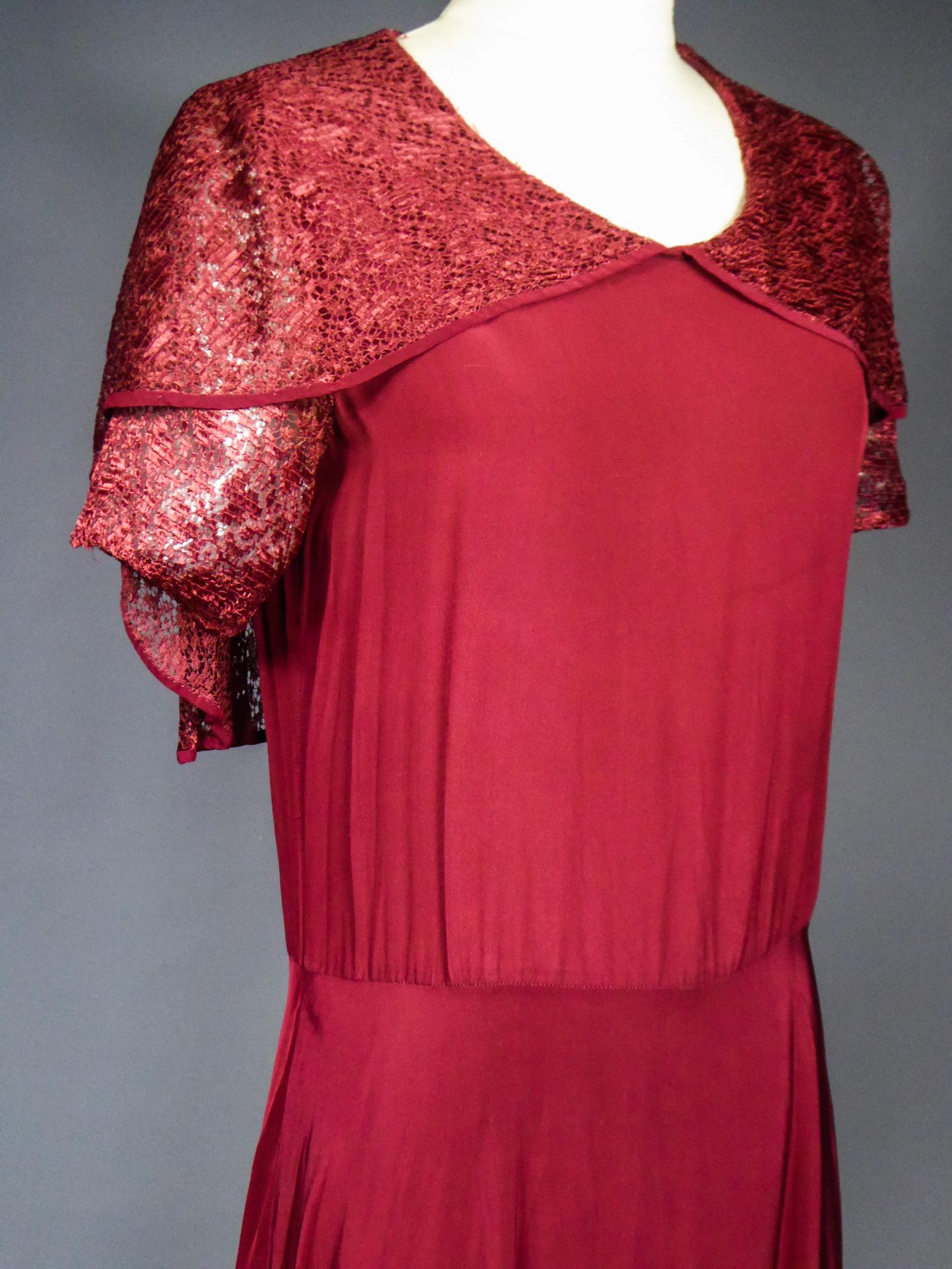 A French Day Dress in Crepe Silk and Lace Circa 1935/1940 For Sale 1
