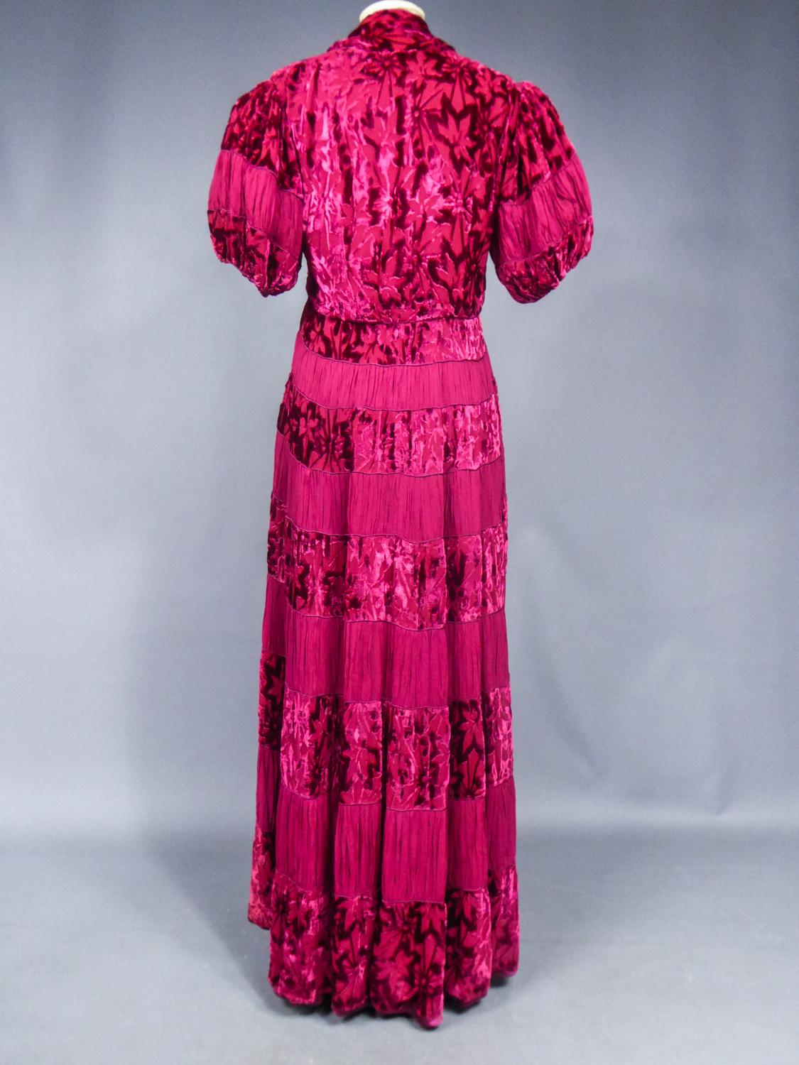 A French Devoré Velvet fuschia evening dress in Crepe Silk Circa 1940 6