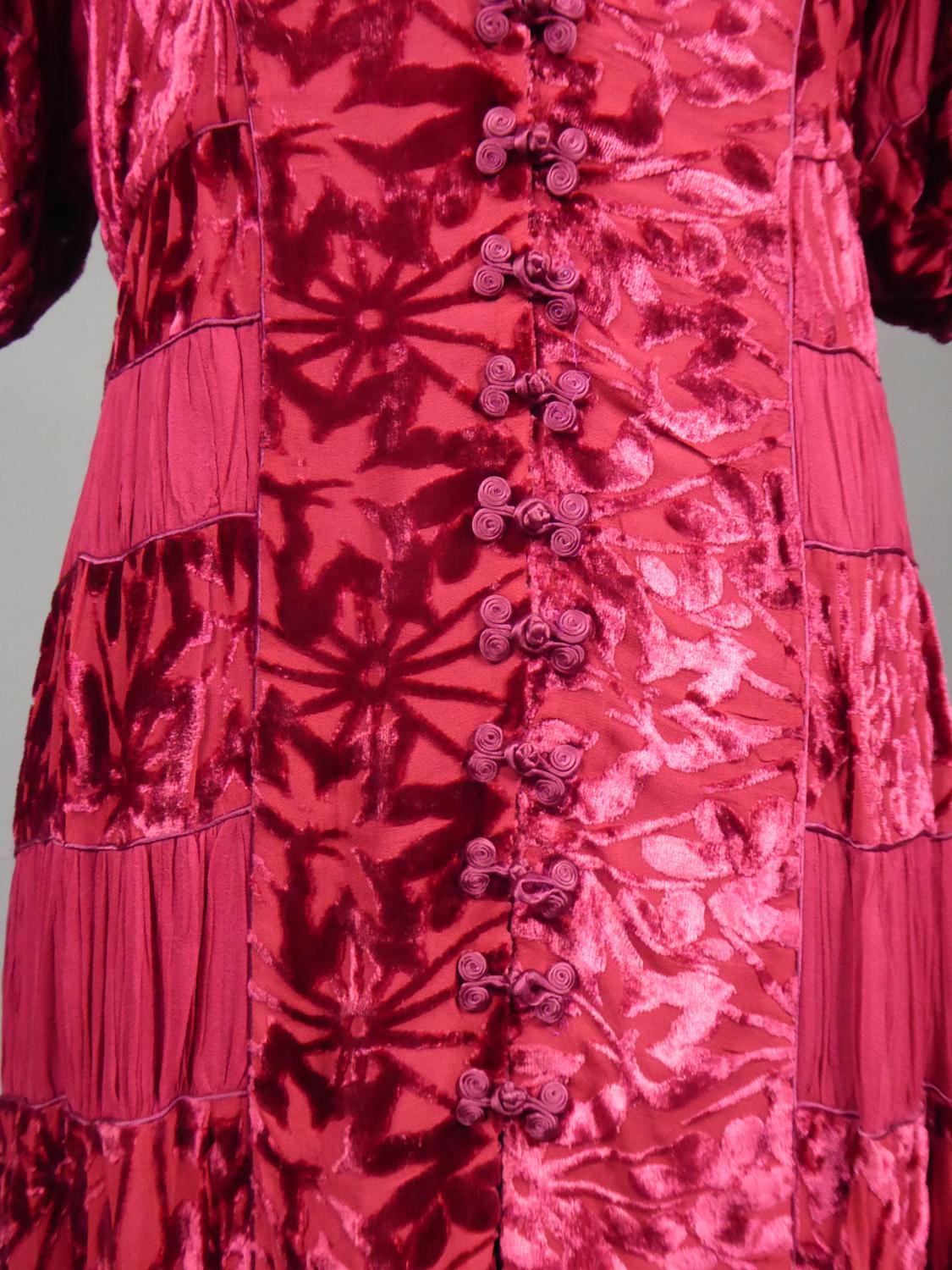 A French Devoré Velvet fuschia evening dress in Crepe Silk Circa 1940 1