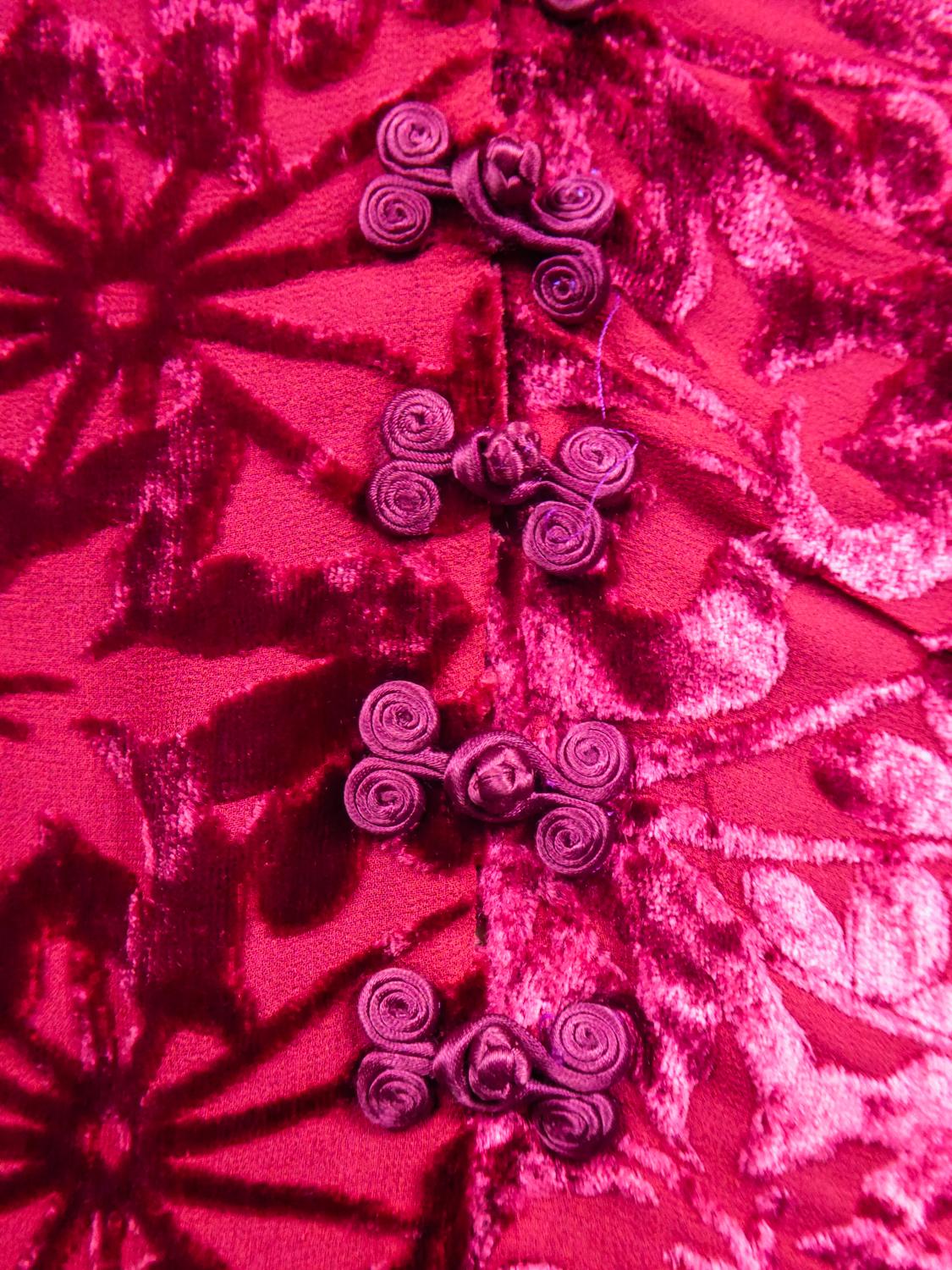 A French Devoré Velvet fuschia evening dress in Crepe Silk Circa 1940 2