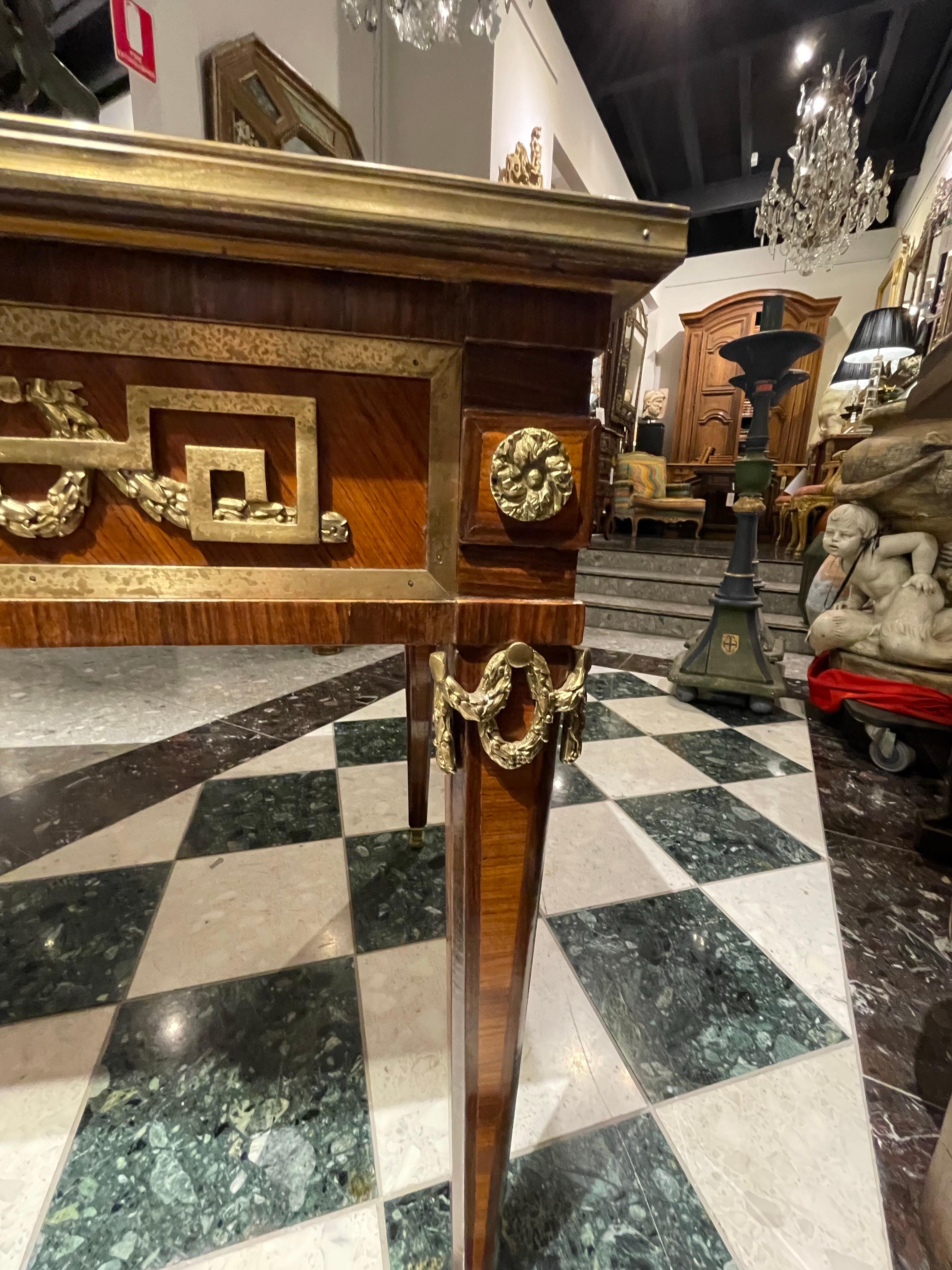 Parqueterie Bureau de style Directoire en marqueterie d'orfèvrerie, début du 20e siècle en vente
