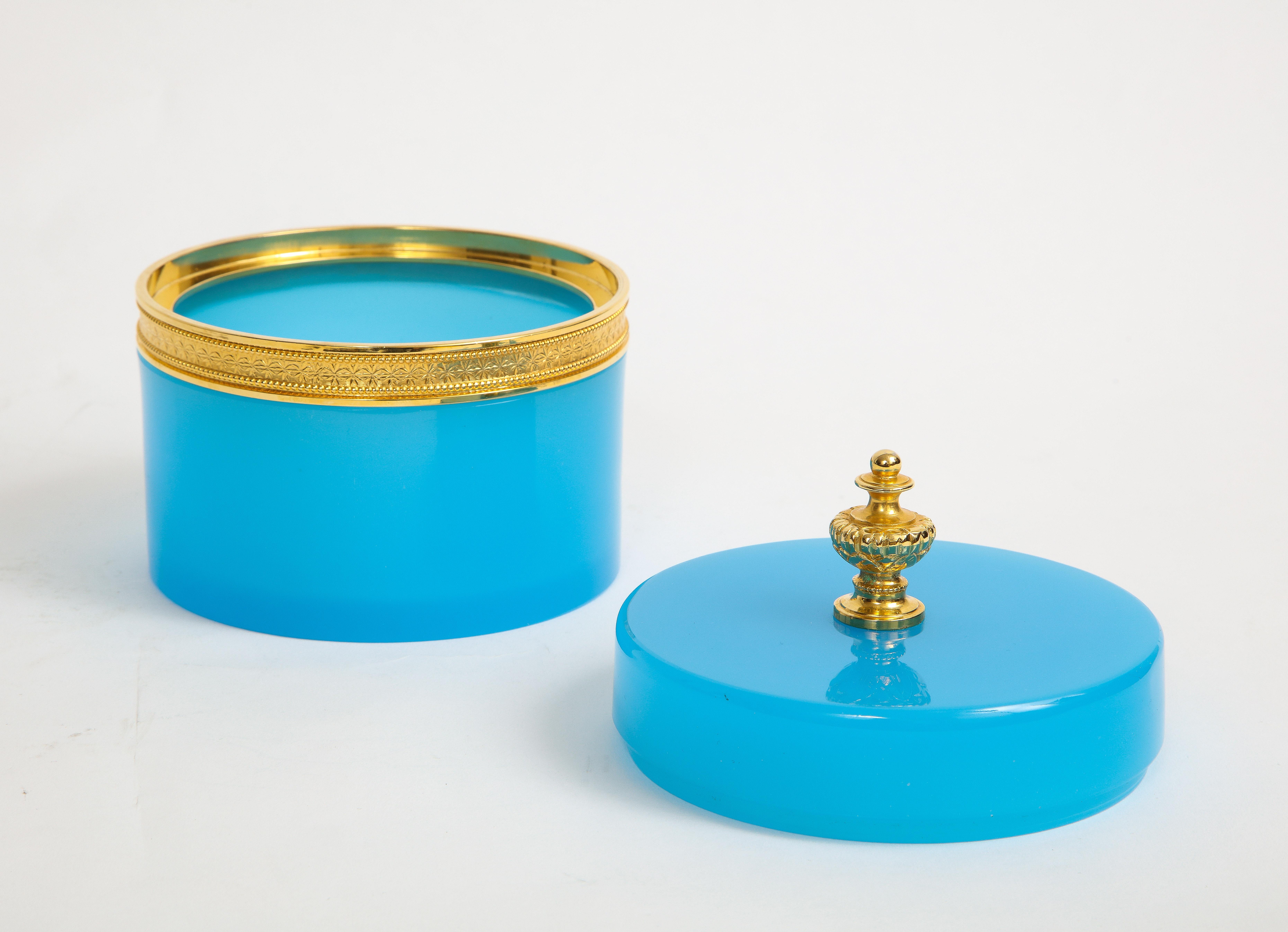 Early 20th Century French Dore Bronze Mounted Blue Opalescent and Dore Bronze Finial Covered Box For Sale