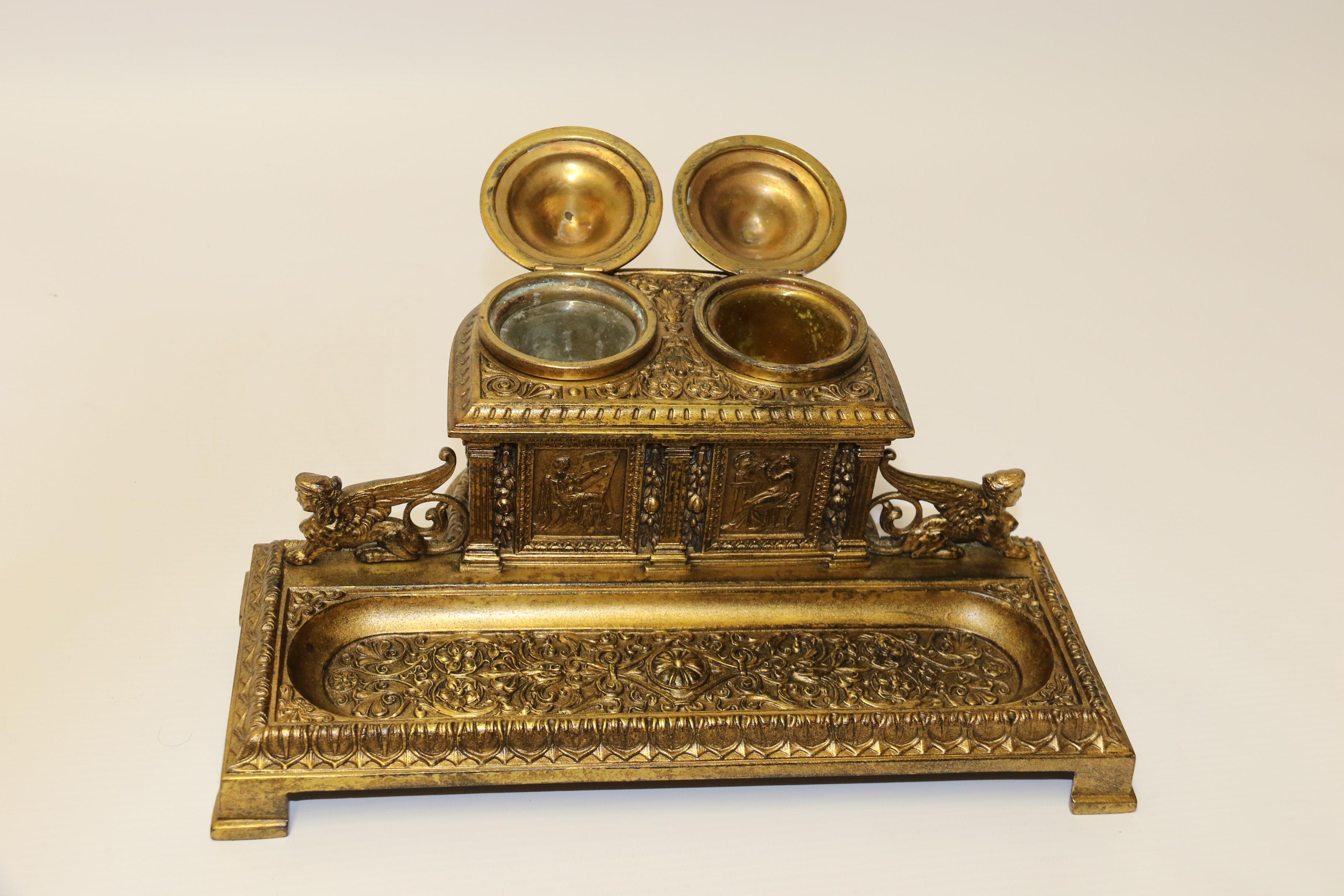 French Early 19th Century Bronze Grecian Style Pen and Ink Stand, circa 1830 For Sale 6