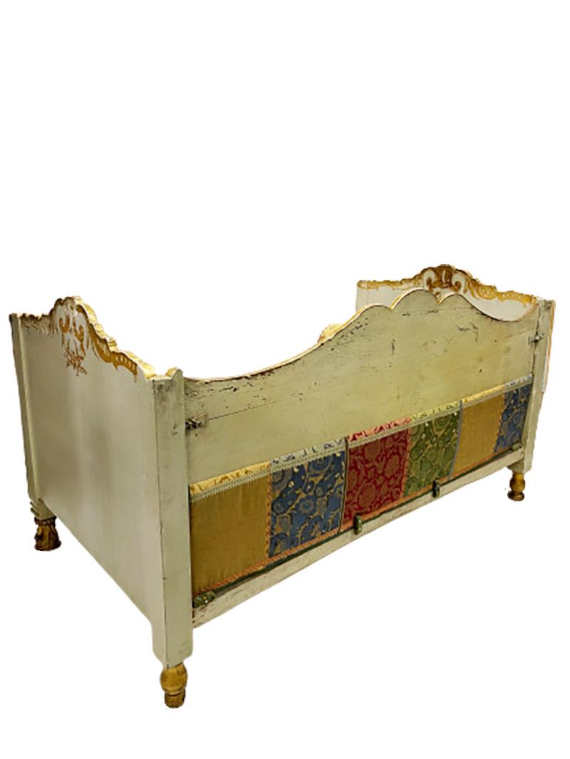 French Early 19th Century Large Impressive Gilt Wooden Directoire, Daybed For Sale 4