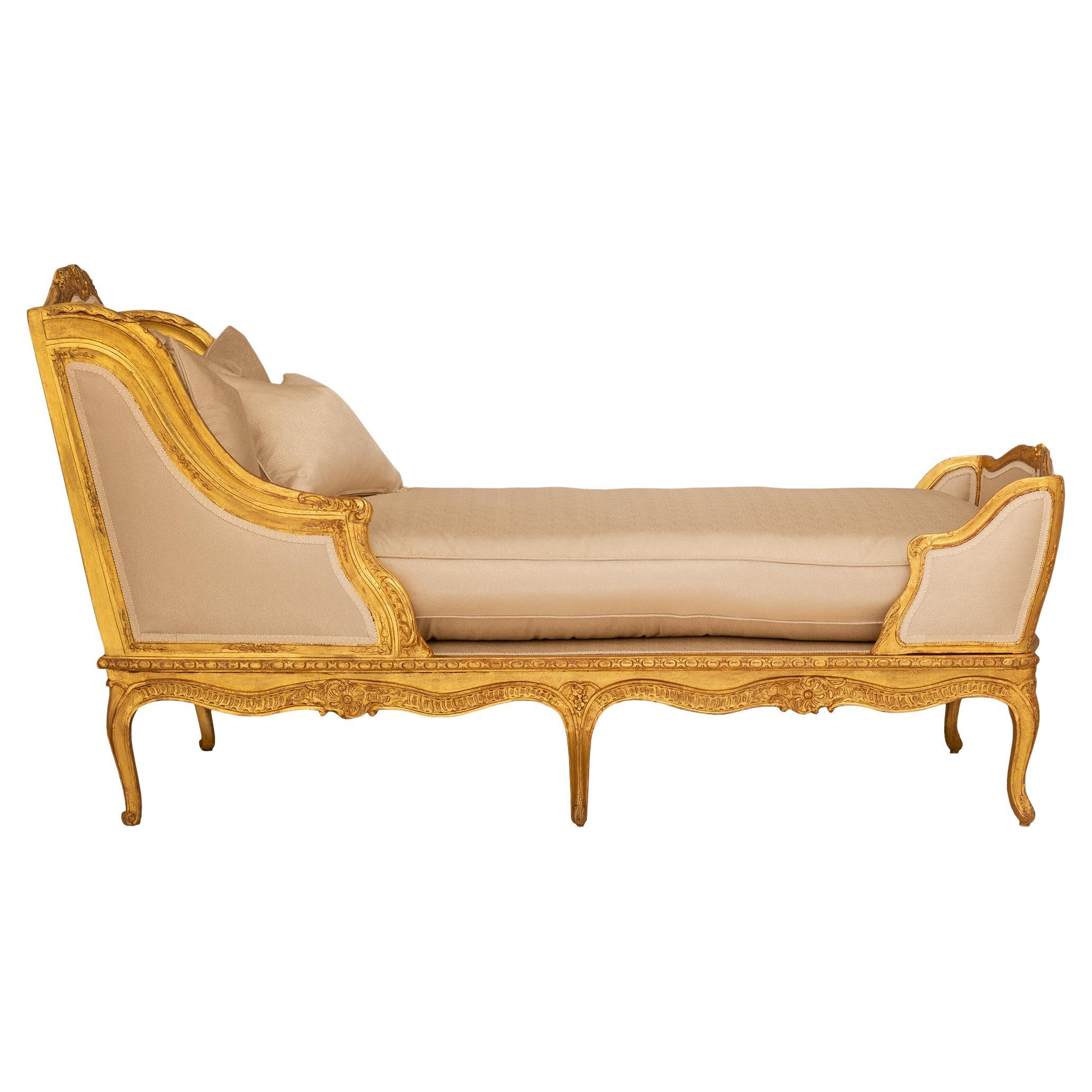 A French early 19th century Regence st. recamier chaise For Sale