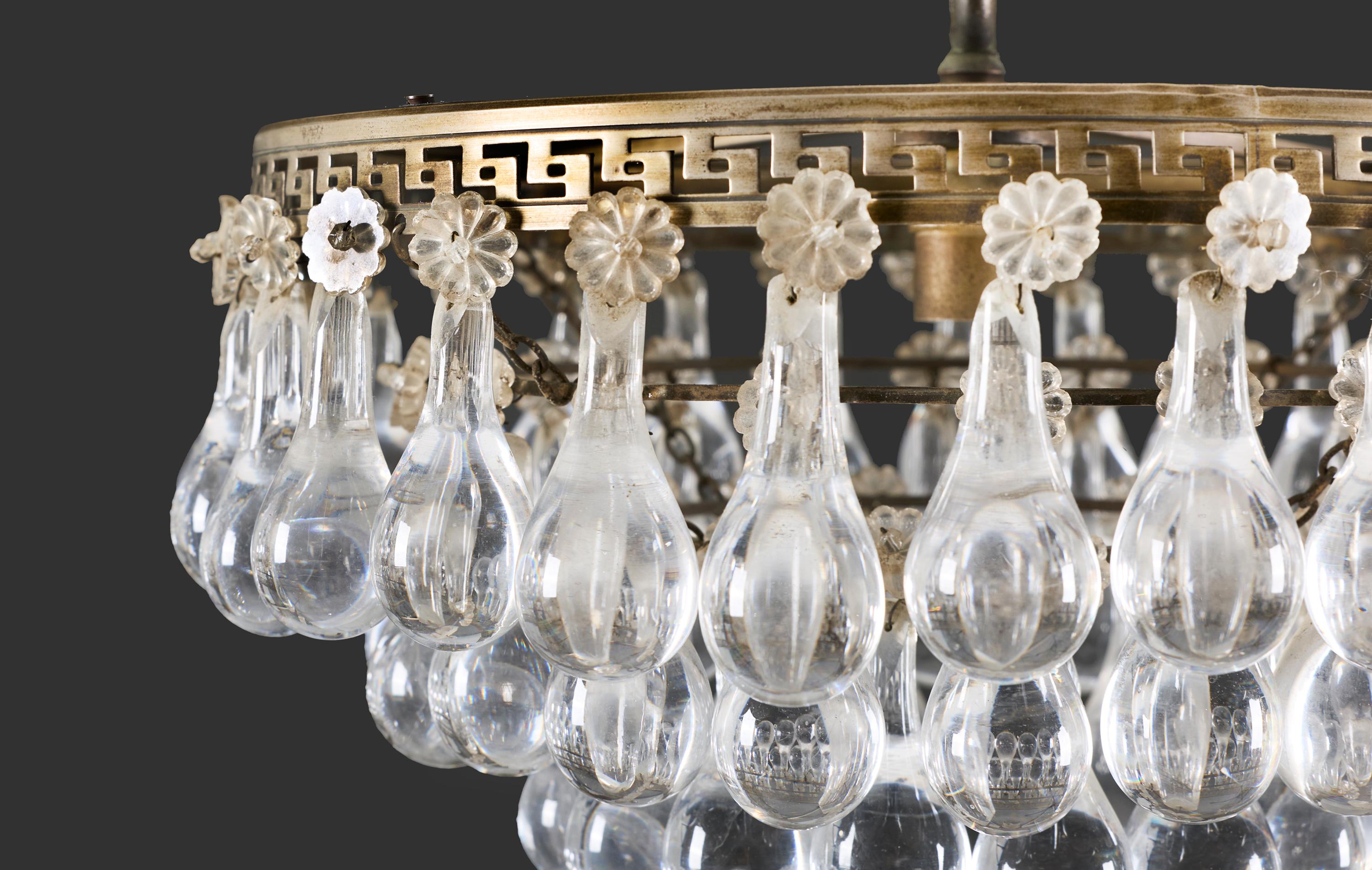 Art Déco Una lampada a sospensione in vetro Art Deco francese dei primi del Novecento in vendita