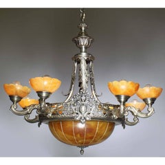 Lampadario francese Art Deco del primo Novecento in bronzo argentato e alabastro