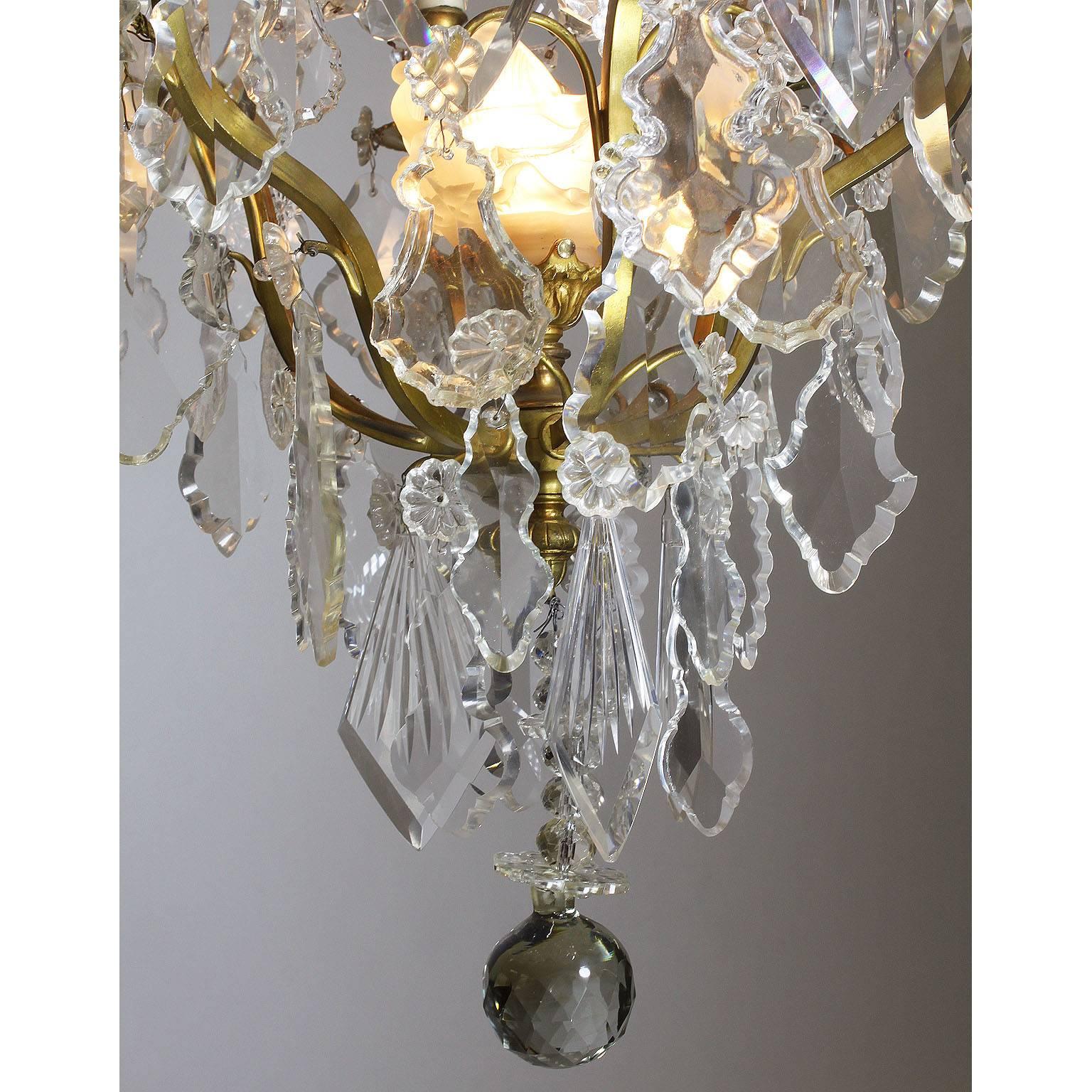 French Early 20th Century Louis XV Style Gilt-Bronze and Cut-Glass Chandelier For Sale 2