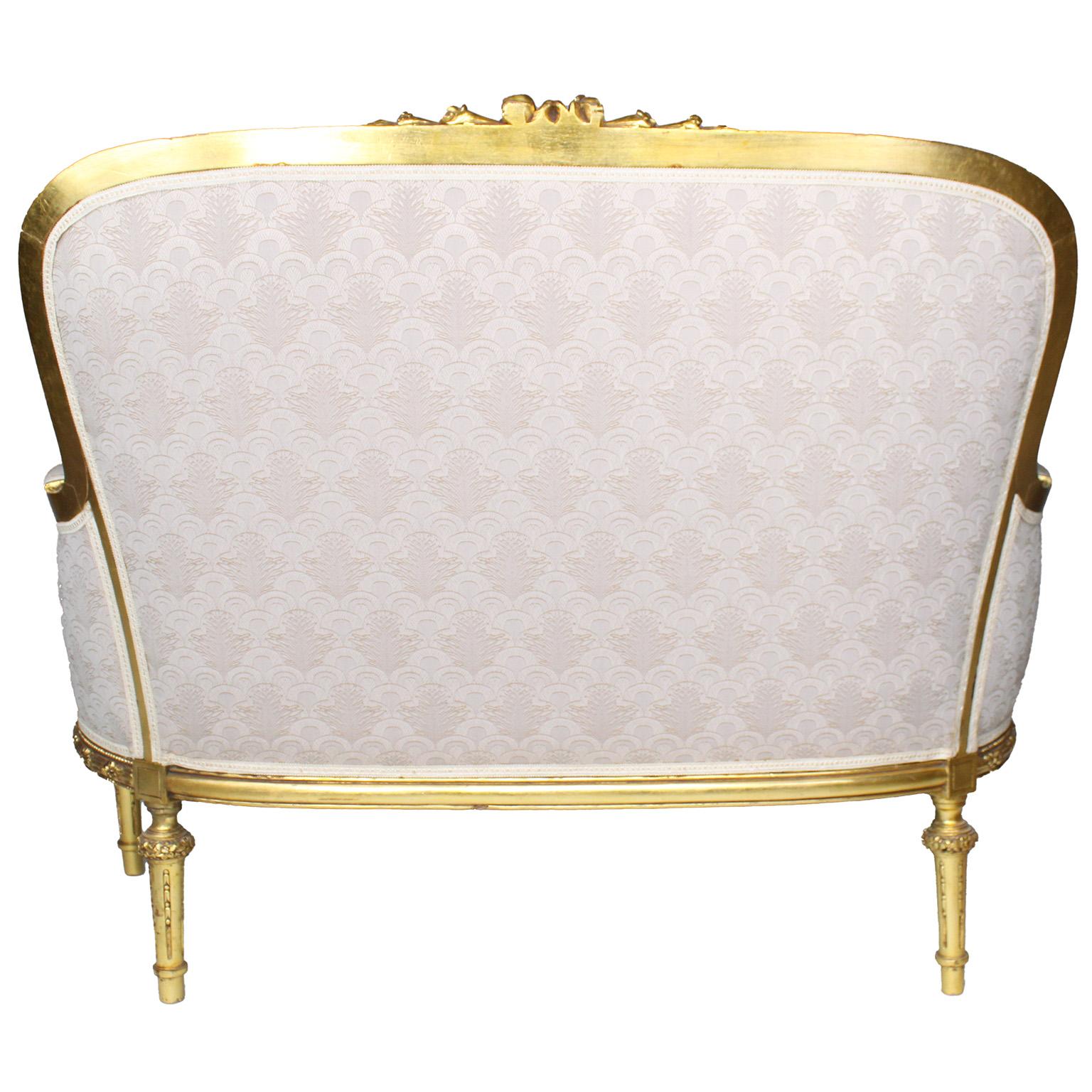 Französische 9-teilige Salon-Suite im Louis-XVI-Stil aus geschnitztem Giltholz, Anfang des 20. im Angebot 6