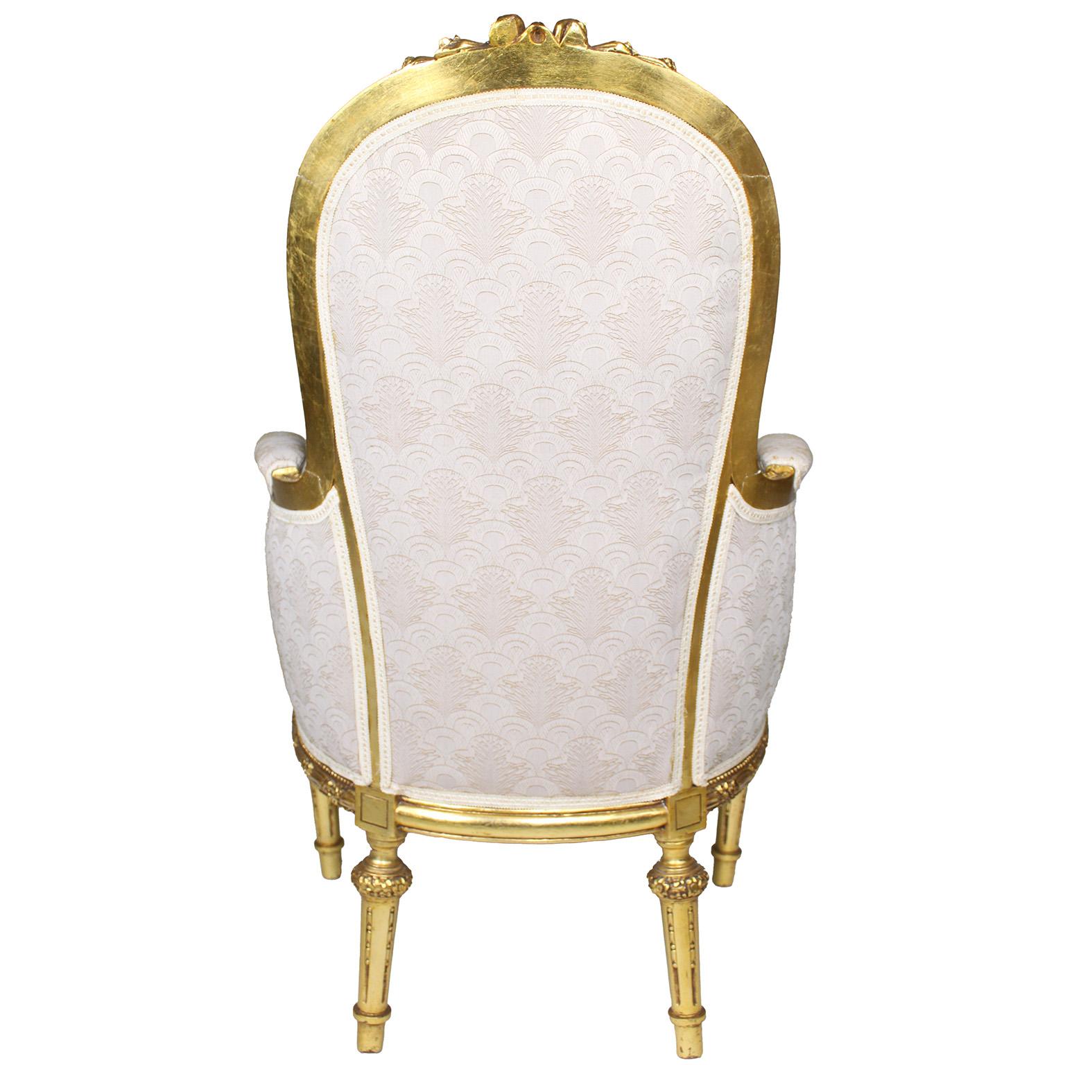 Französische 9-teilige Salon-Suite im Louis-XVI-Stil aus geschnitztem Giltholz, Anfang des 20. im Angebot 9