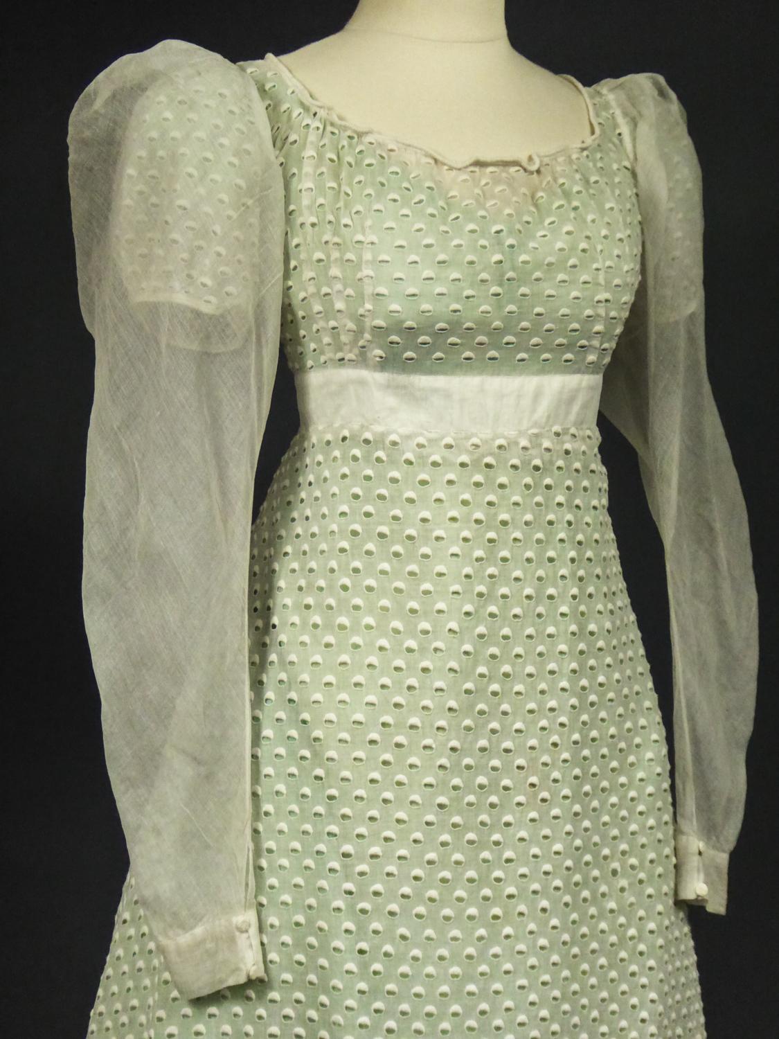 A French Early Regency White Embroidered Day Dress – Circa 1815-1820 4