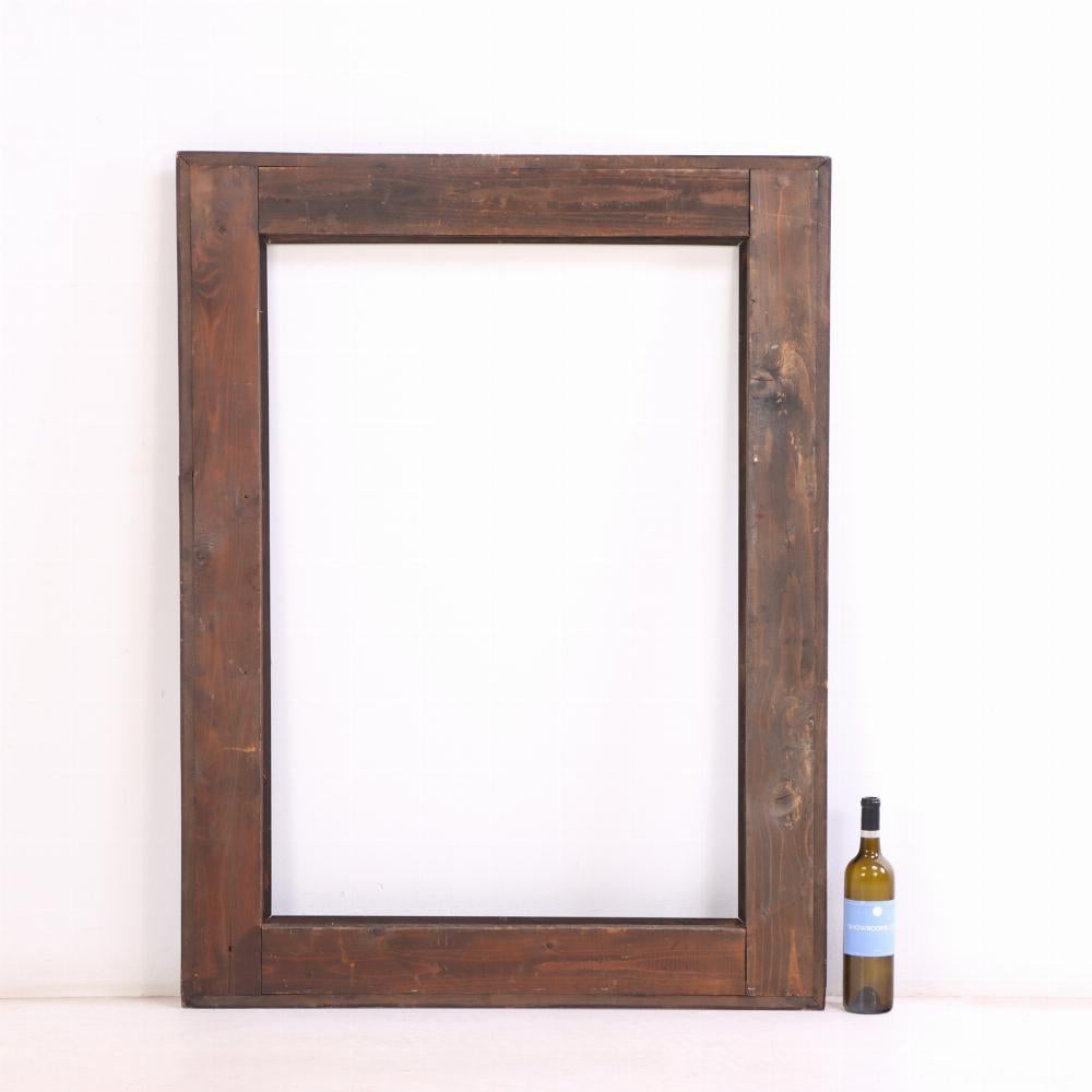 Questa cornice di grandi dimensioni con intagli a increspatura in stile olandese sarà perfetta per un quadro o come specchio di rappresentanza.

Interno - Altezza: 40
