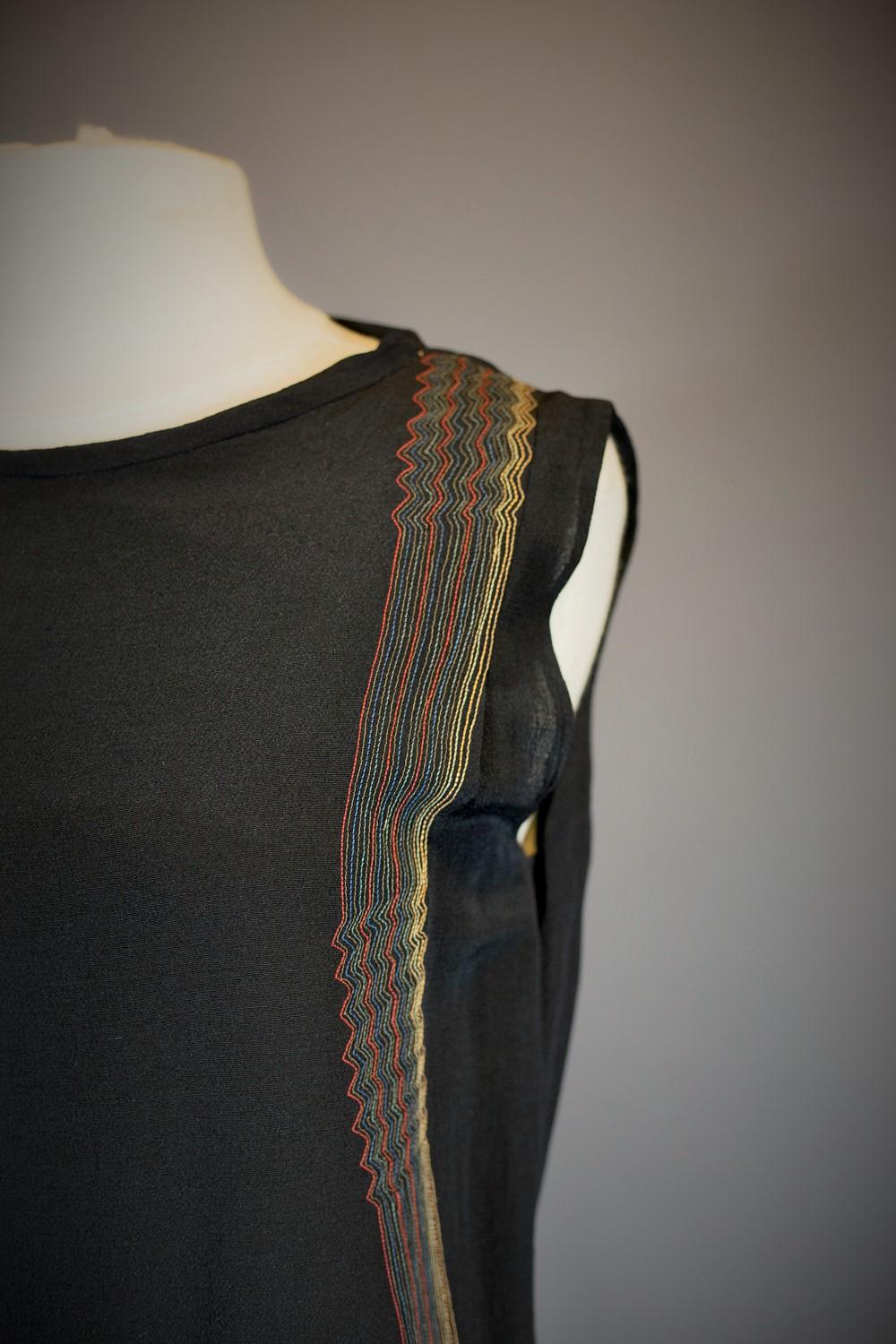 A French Egyptomania Dress In Embroidered Black Crepe silk- Circa 1930 For Sale 5