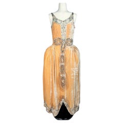 Robe de style in velluto ricamato francese di Jeanne Lanvin Couture - A W 1924