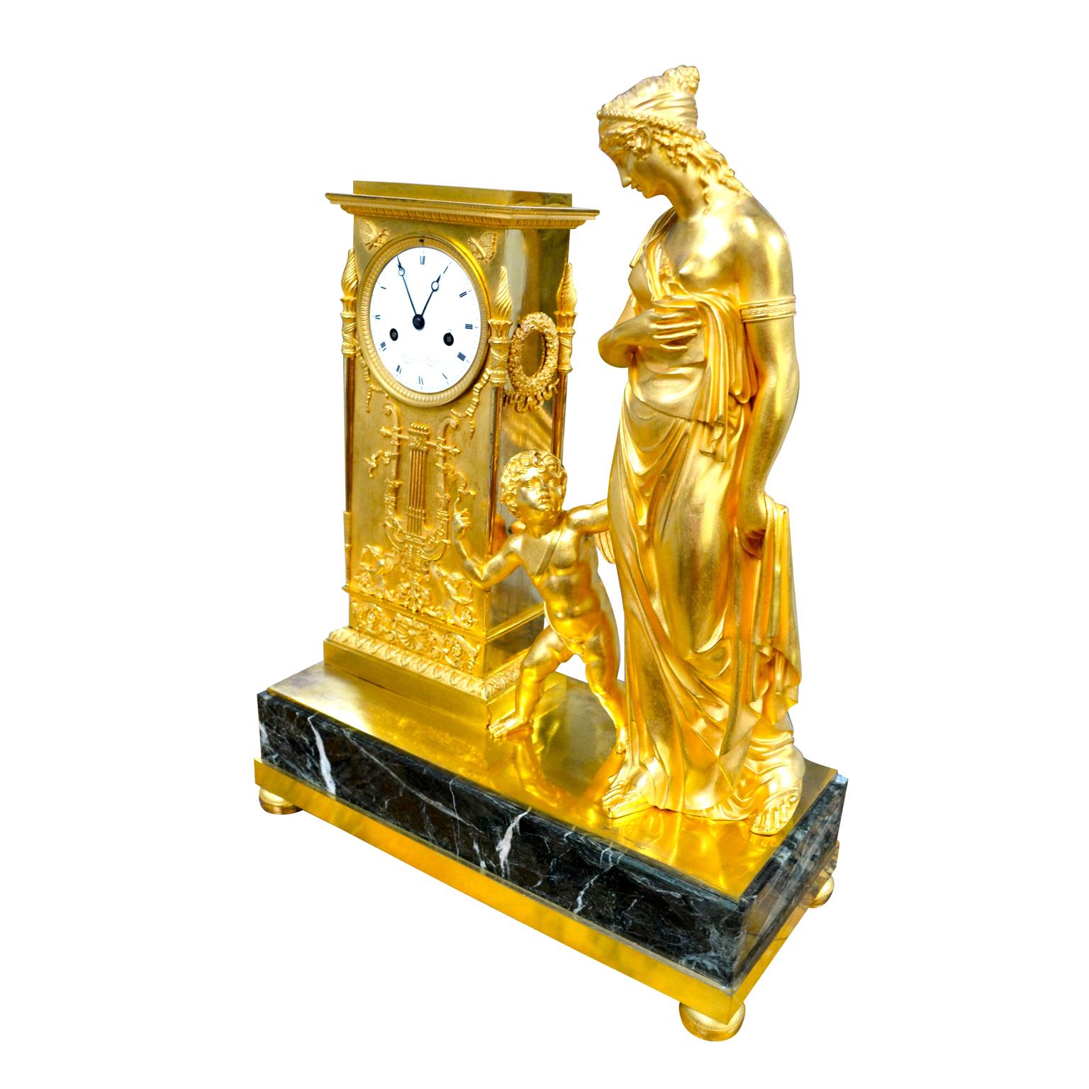 Allegorische französische Empire-Uhr des französischen Kaiserreichs mit der Darstellung „Venus von Liebe geleitet“ von Lesieur (Französisch) im Angebot