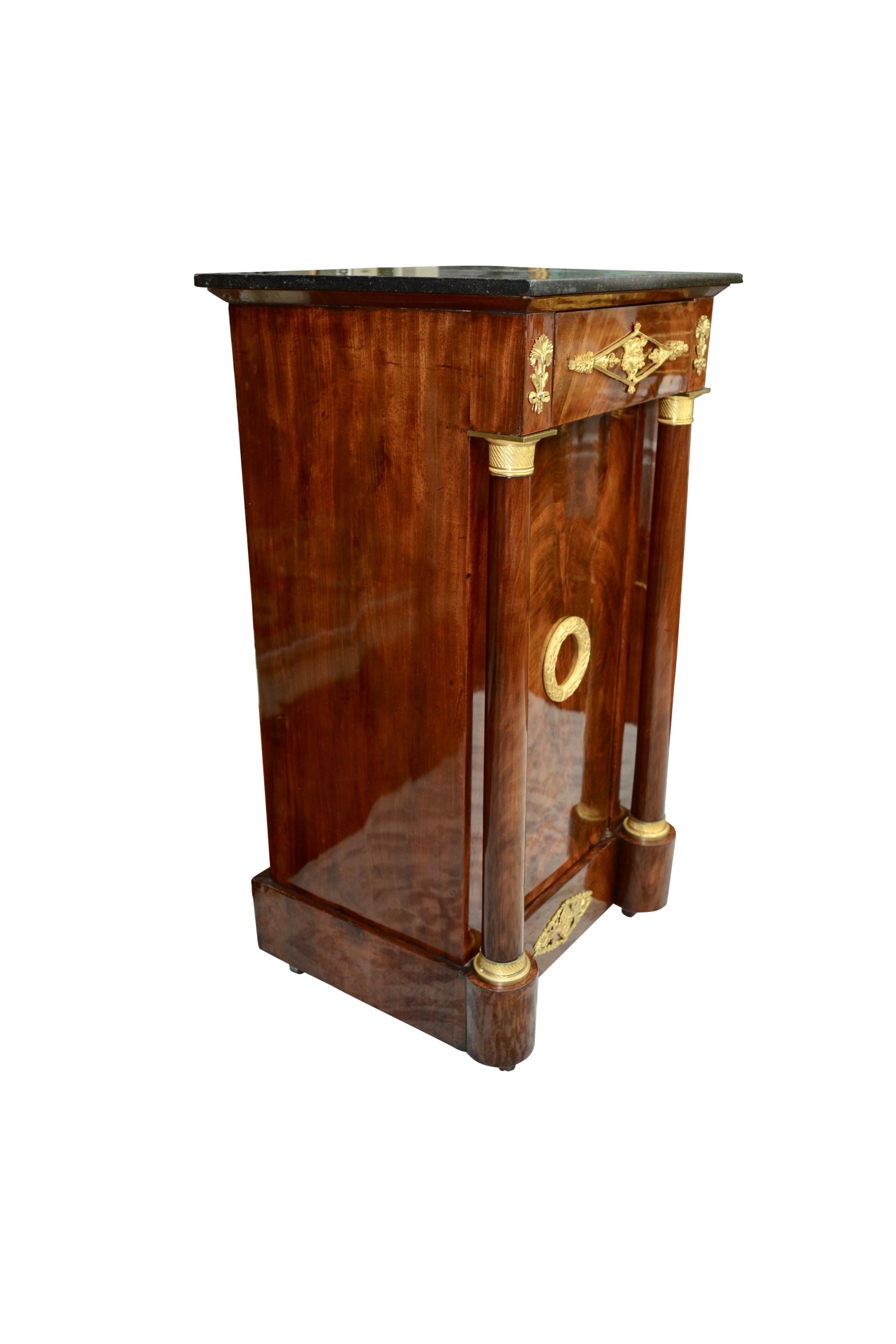 French Empire  Mahogany and Gilt Bronze Somno 'Night Table' In Good Condition In Vancouver, British Columbia