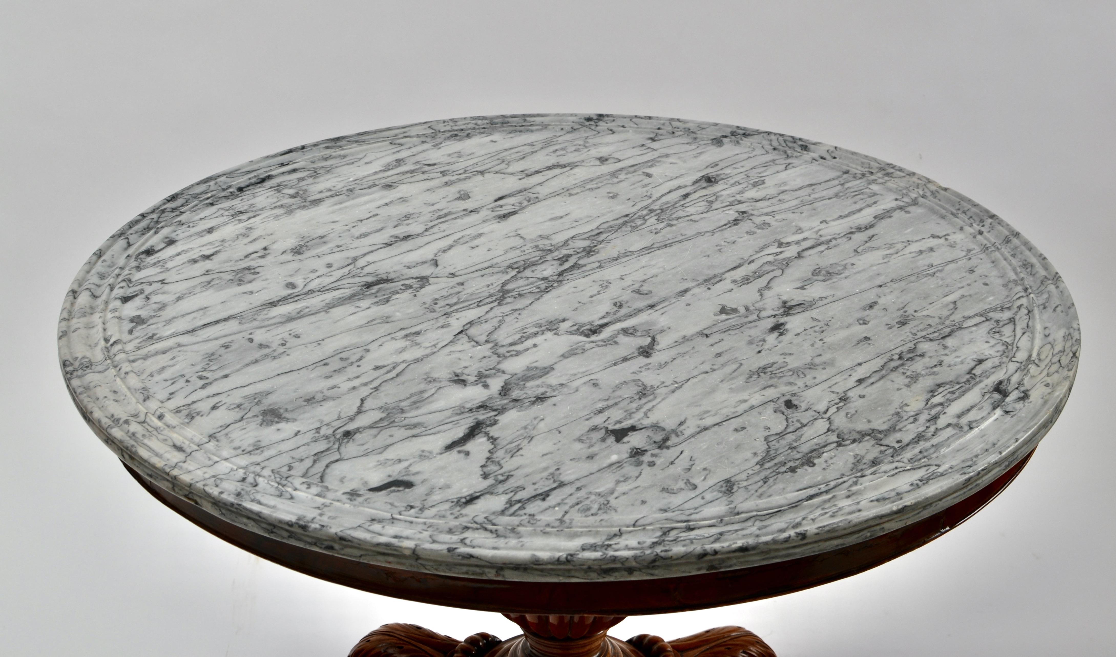 Early 19th Century French Empire Mahogany Gueridon Table with a Grey Marble Top