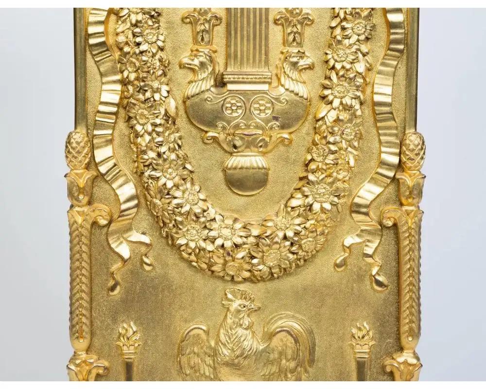 A French Empire Ormolu Bronze Mantle Clock after Percier et Fontaine For Sale 6