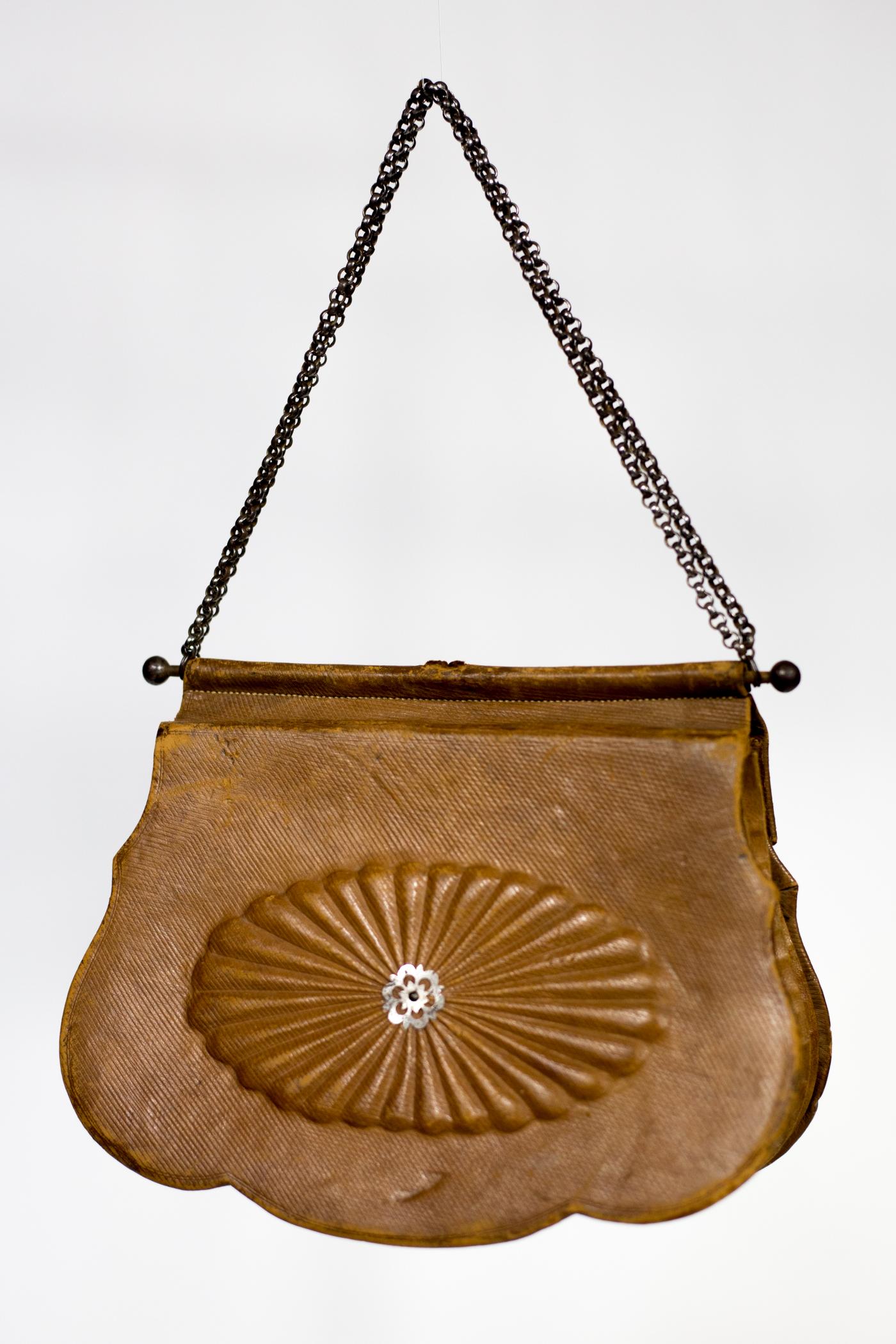 A French Empire Reticule in Leather and Steel beads - France Circa 1795-1815 For Sale 5