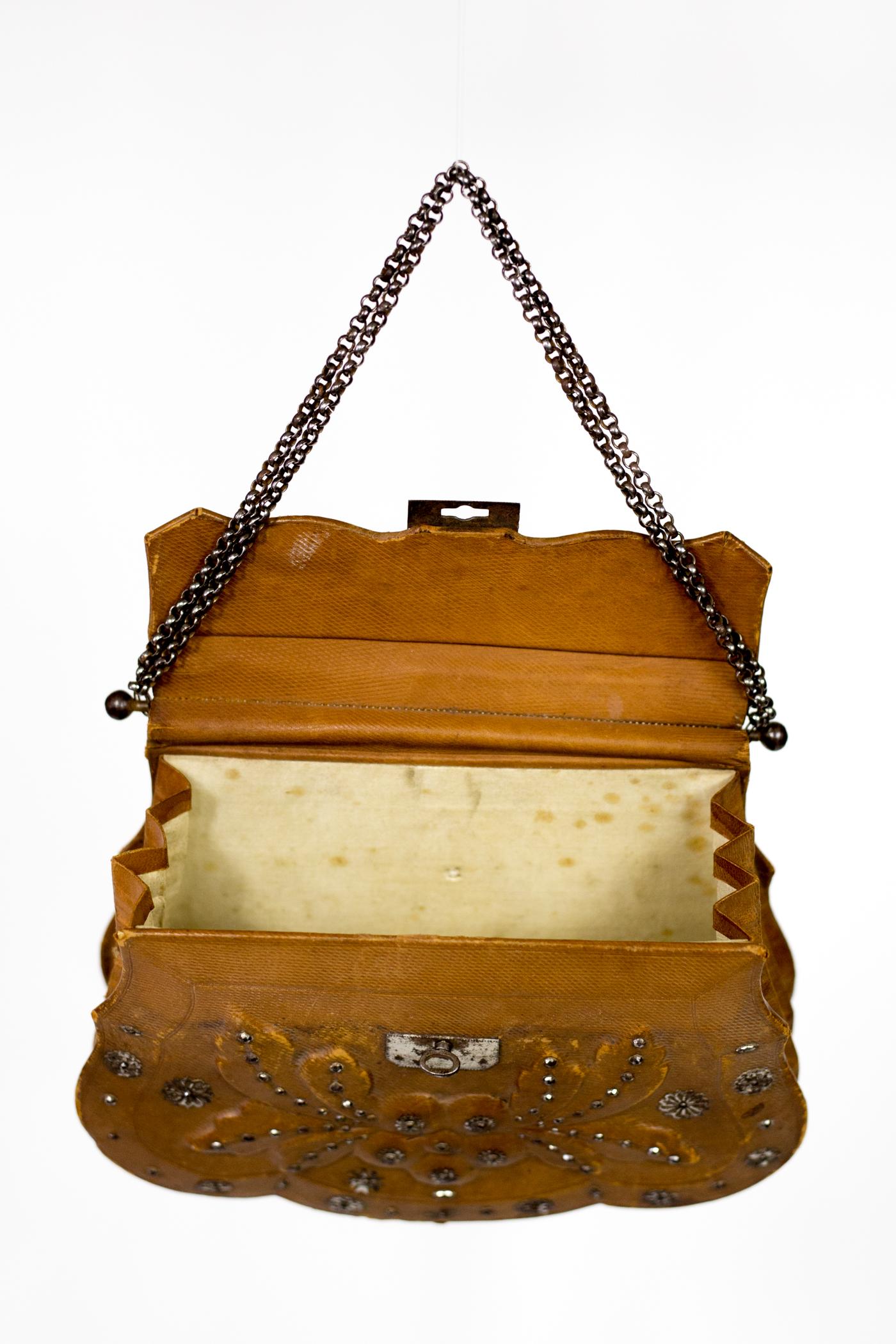 A French Empire Reticule in Leather and Steel beads - France Circa 1795-1815 For Sale 7