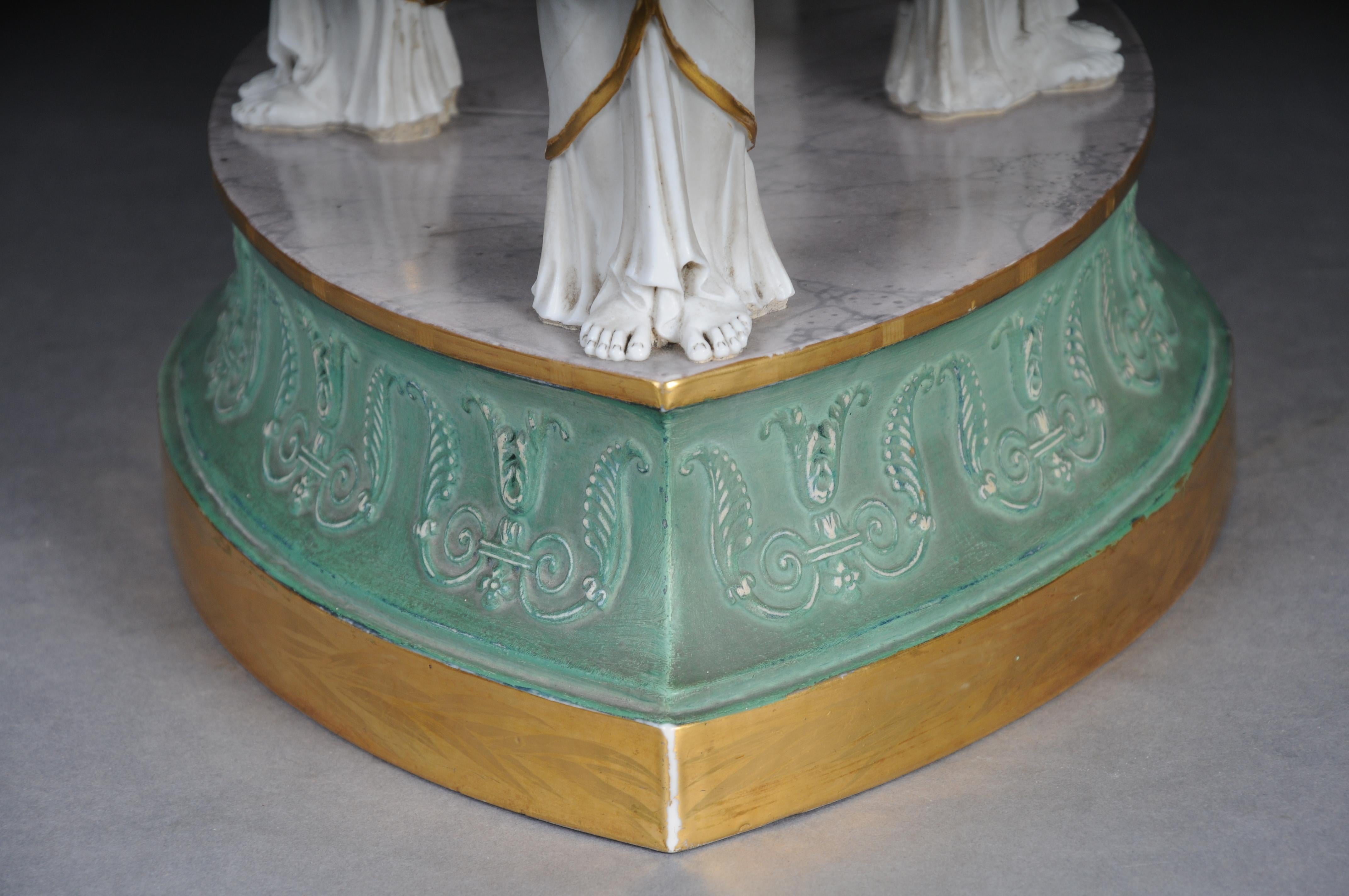 Centre de table en porcelaine de Sèvres vers 1820, Paris en vente 1